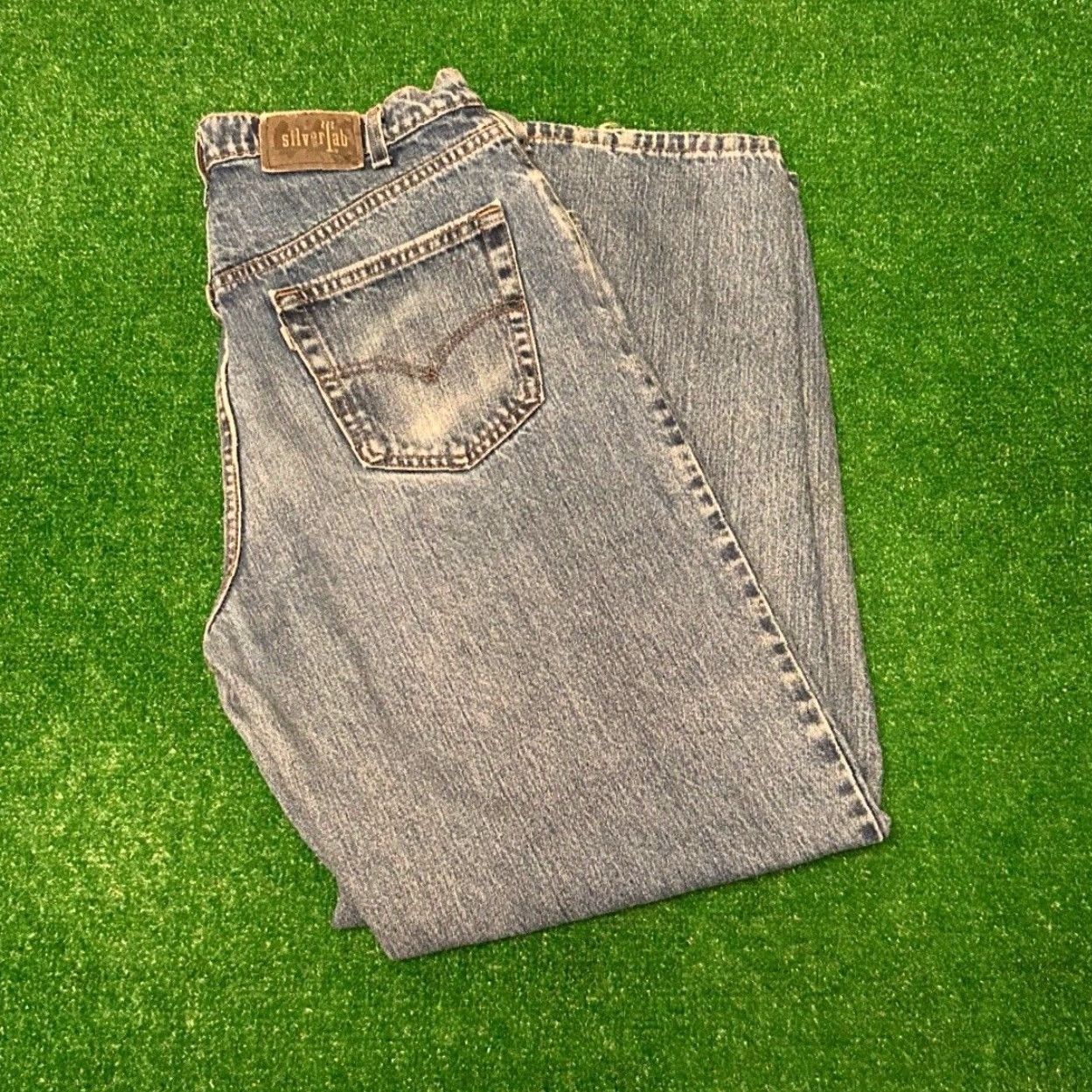 Levi's VINTAGE Levi’s Silver Tab Jeans Men 36 Hip Hop Y2K 90s Skater Wide-Leg Baggy Inseam 32 VTG Size US 36 / EU 52 - 6 Thumbnail