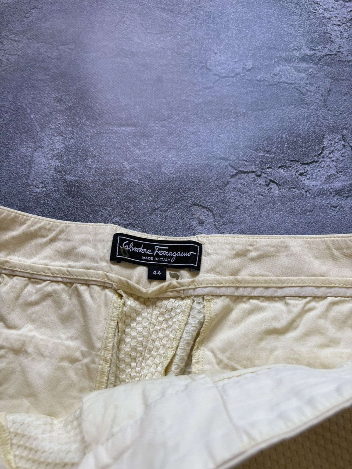 Salvatore Ferragamo Vintage Salvatore Ferragamo Luxury Women’s Waffle Pants Rare Size 30" / US 8 / IT 44 - 6 Thumbnail