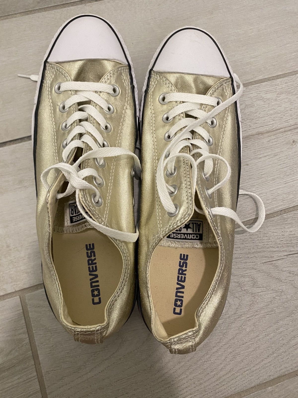 Converse Metallic Shiny Gold Low Top Chuck Taylor All Stars Size US 11 / EU 44 - 1 Thumbnail