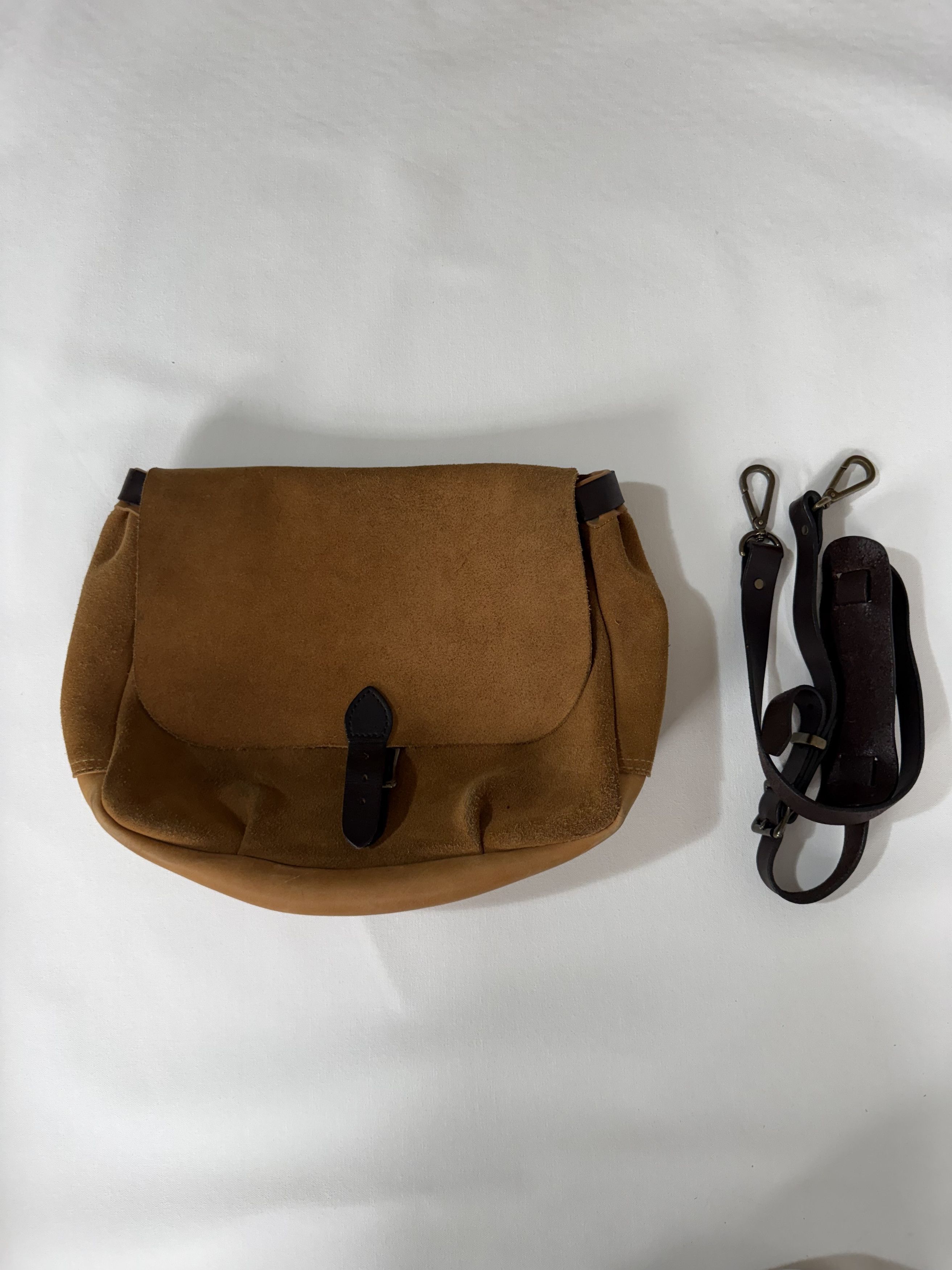 Filson Filson Rugged Suede Messenger Bag Size ONE SIZE - 1 Thumbnail