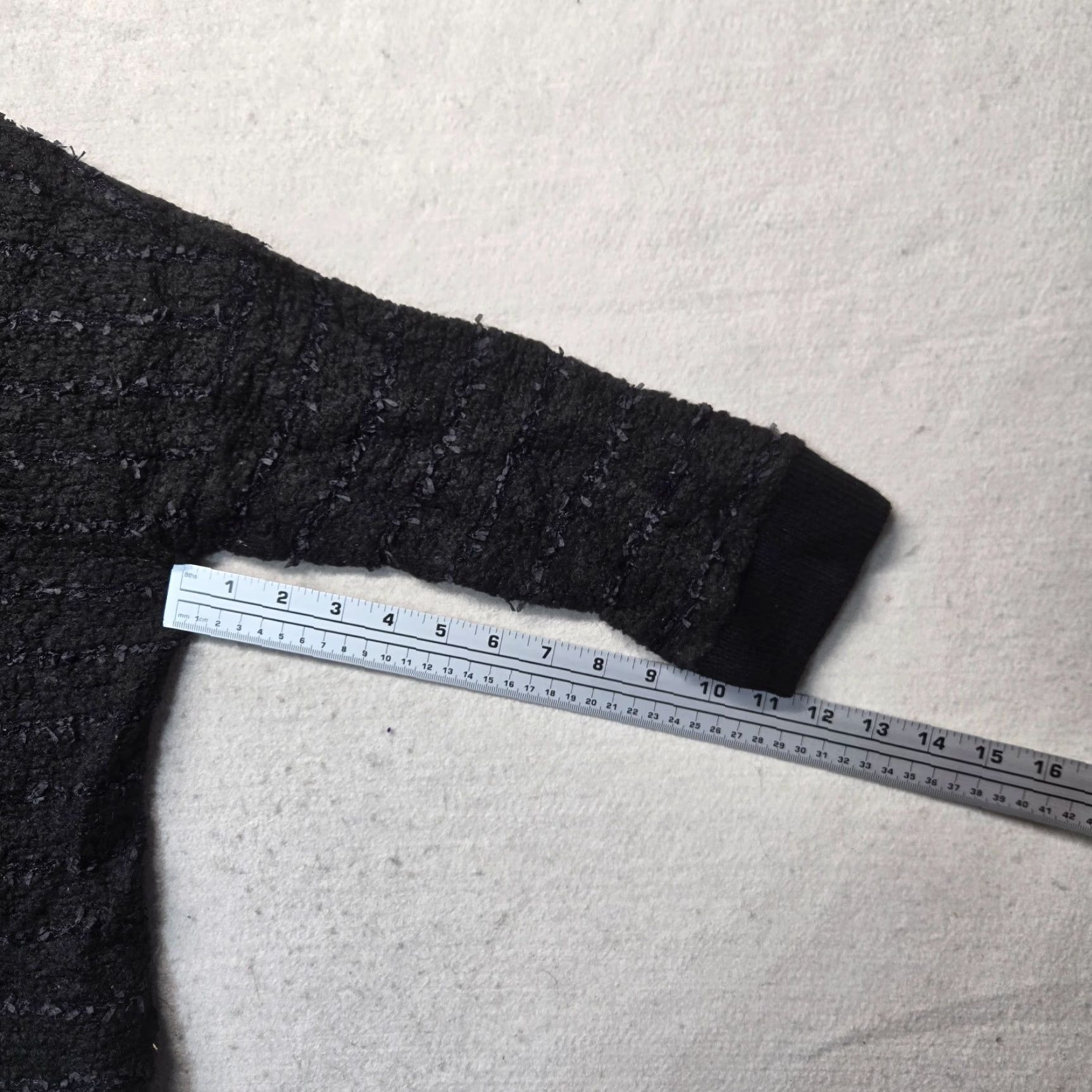 Calvin Klein Calvin Klein Jeans Black Crew Neck Long Sleeve Knit Sweater Adult Women's Medium Size M / US 6-8 / IT 42-44 - 3 Thumbnail