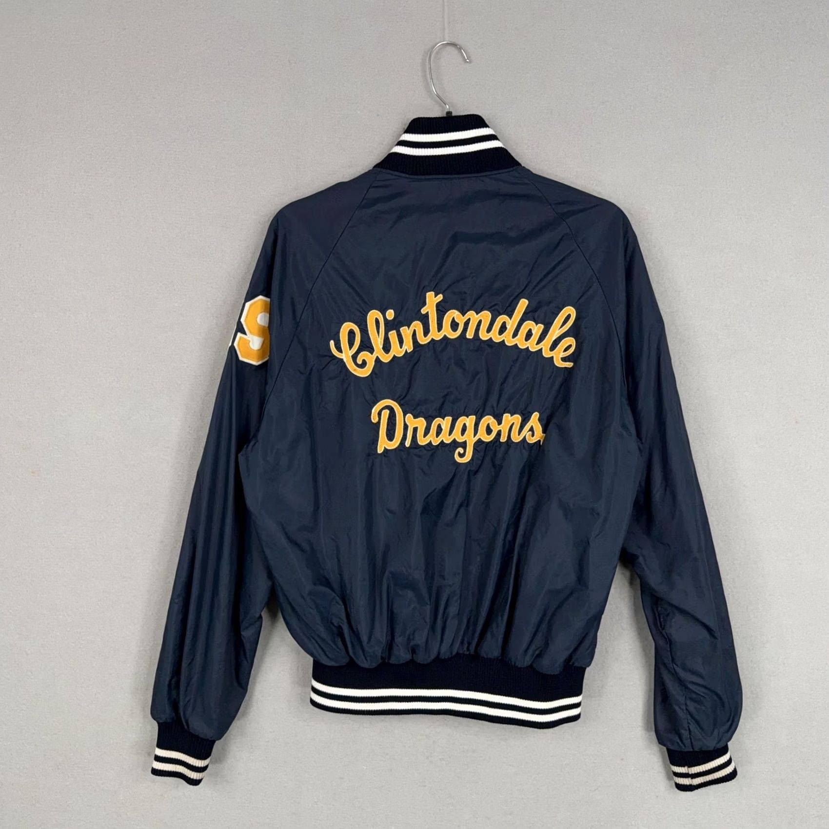 Champion VINTAGE Champion Clintondale Dragons Jacket Mens M Navy Blue Varsity 80s 90s Sports Front Snap Pockets Logo Zipper William? Size US M / EU 48-50 / 2 - 2 Thumbnail