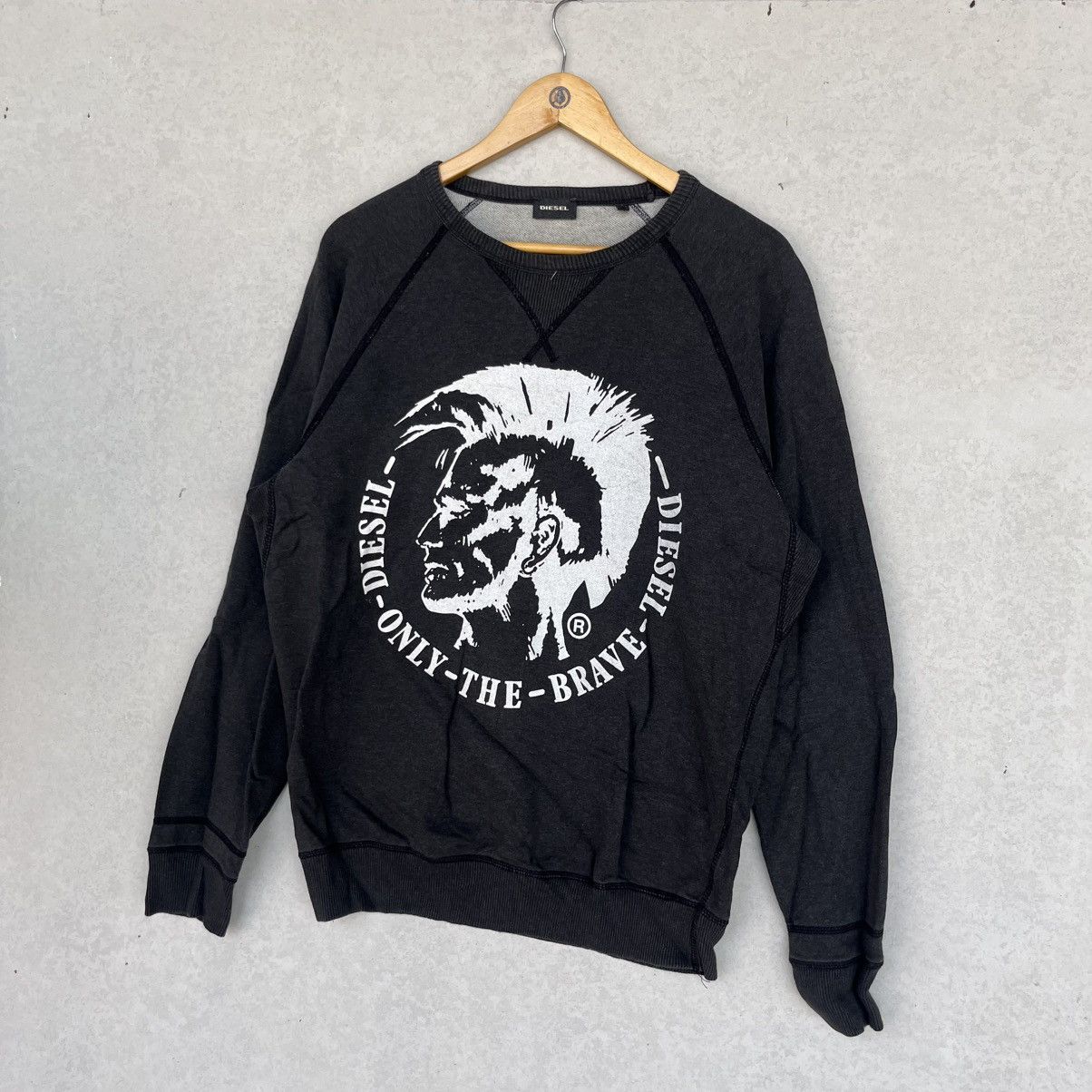 Other Vintage Diesel Big Printed Crewneck Black Colour Size M Size US M / EU 48-50 / 2 - 2 Thumbnail