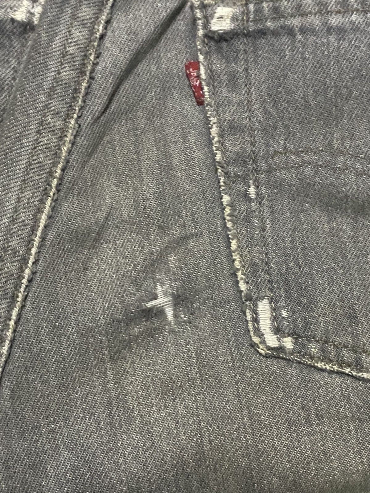 Levi's Vintage Levis 501 90s Grunge Distressed Jeans Size US 29 - 13 Thumbnail