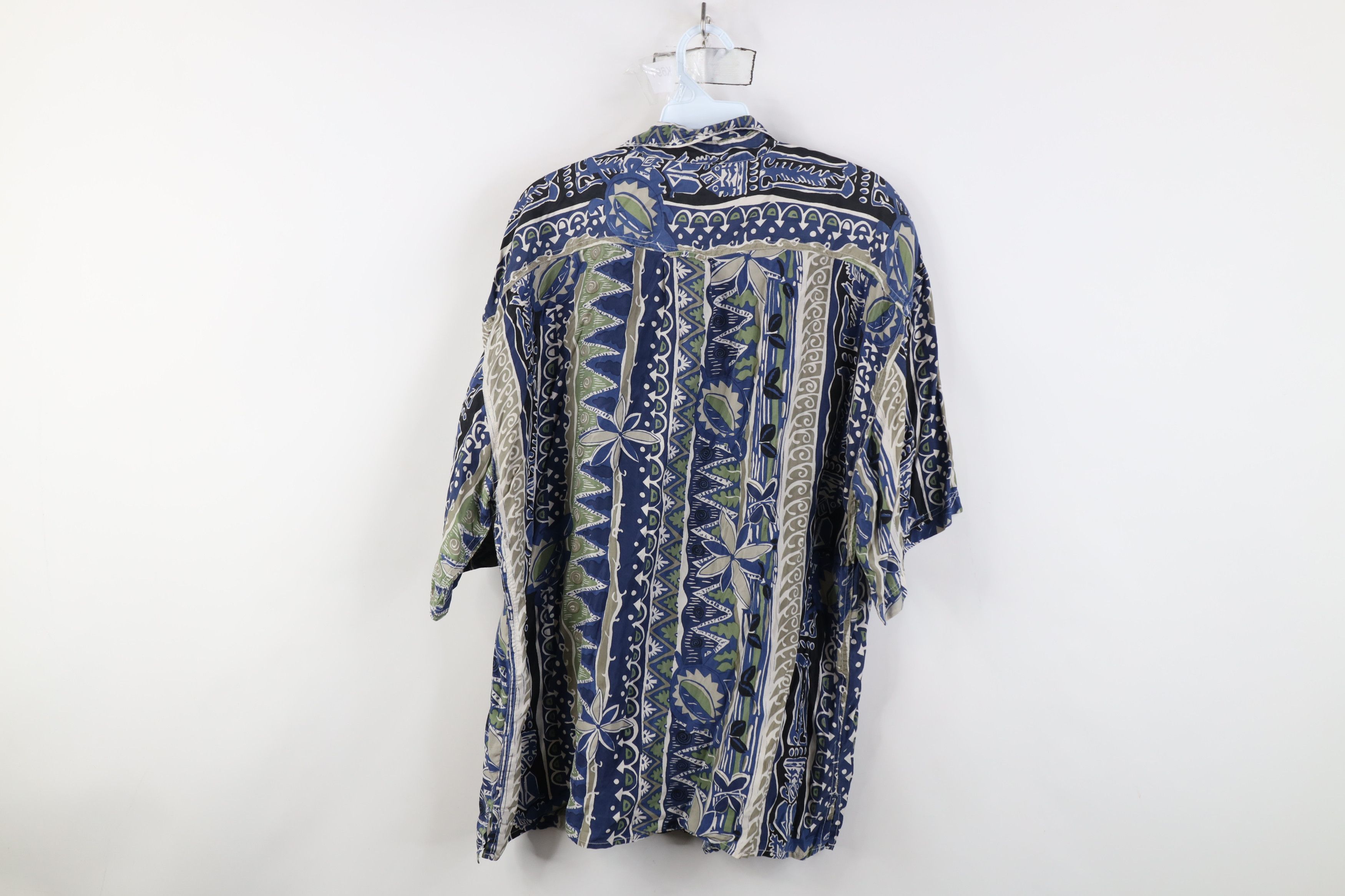 Vintage Vintage 90s Streetwear Silk Hawaiian Collared Button Shirt Size US L / EU 52-54 / 3 - 12 Thumbnail