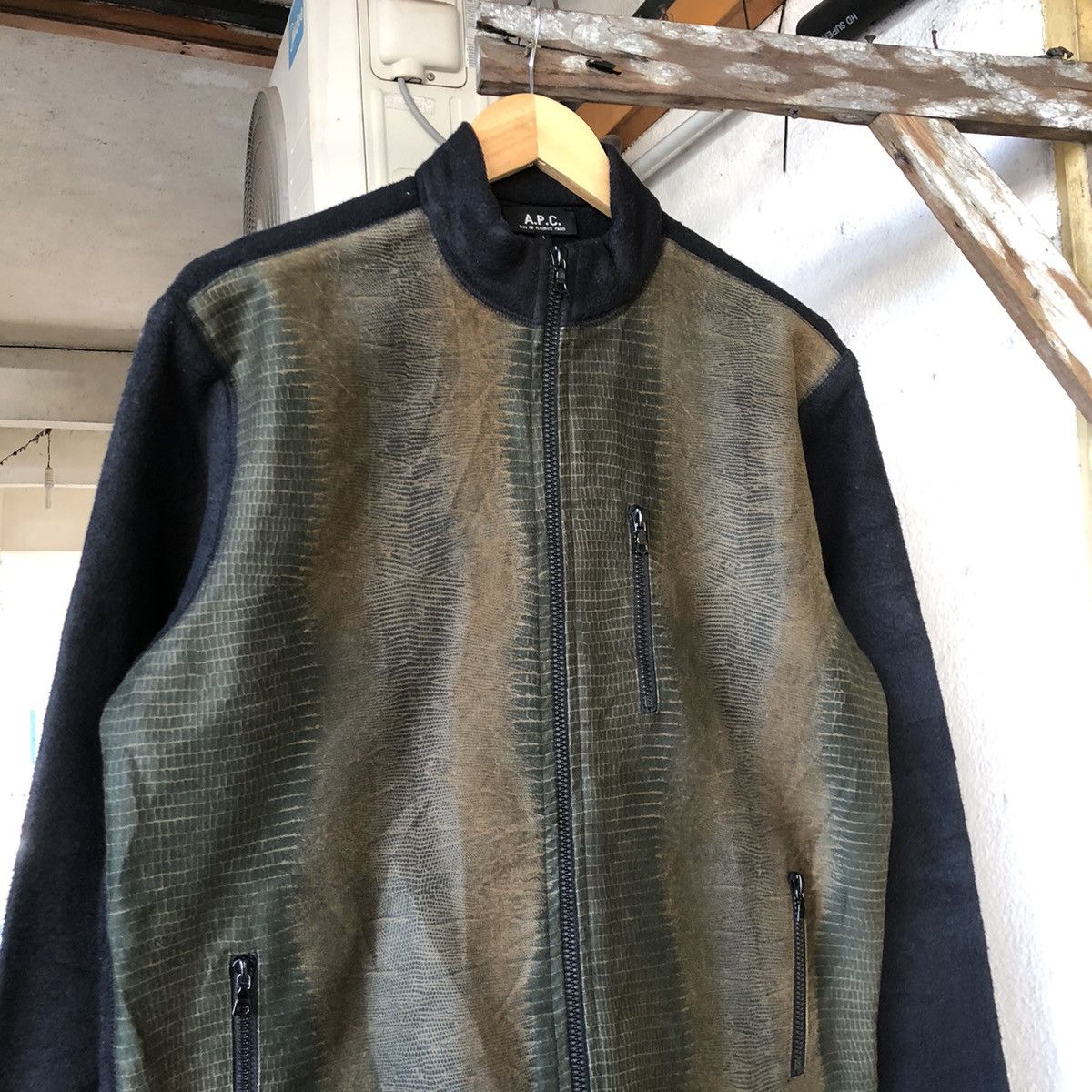 A.P.C. A.P.C Crocodile Skin Print Design Jacket Size US M / EU 48-50 / 2 - 4 Thumbnail