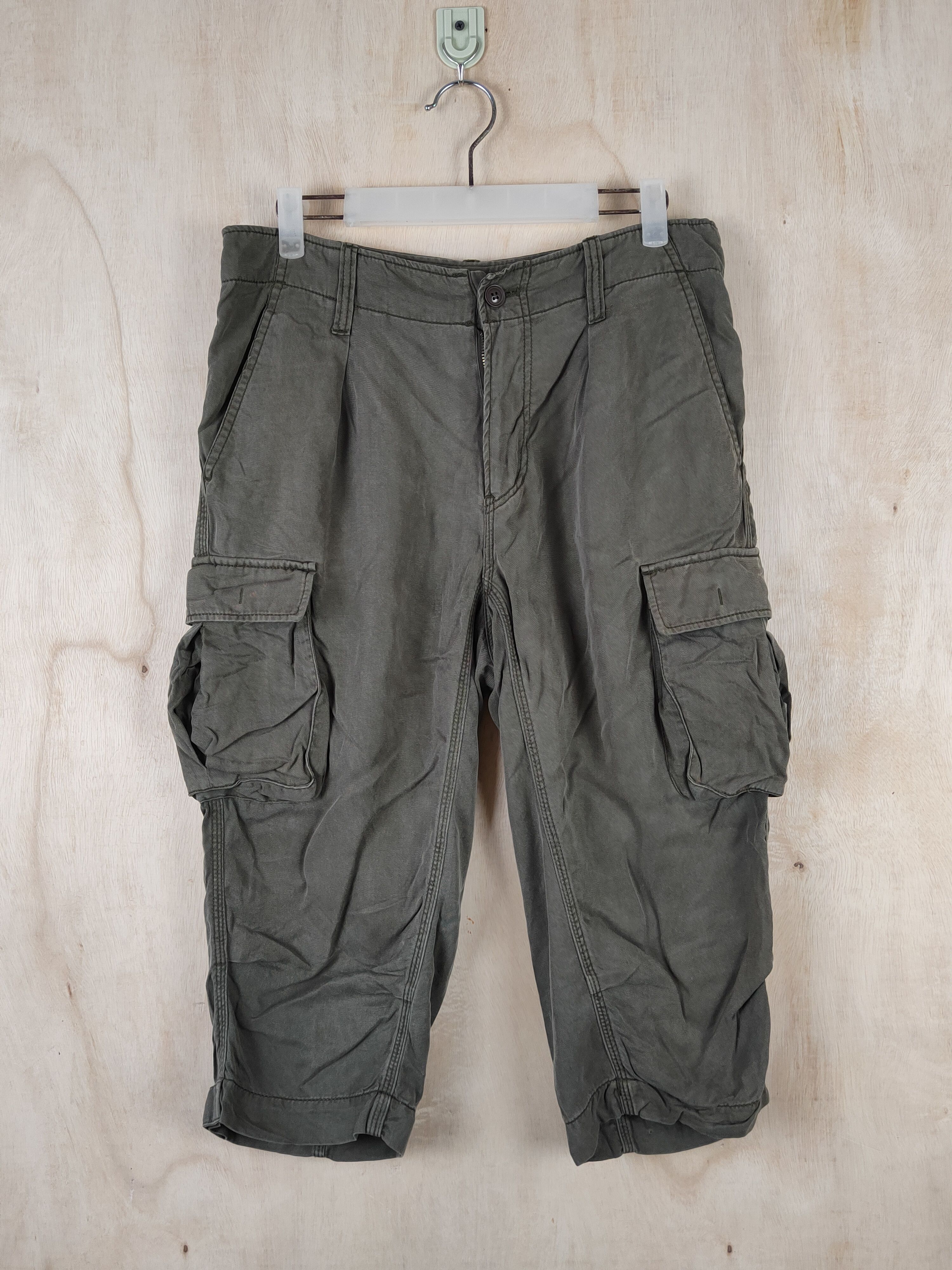 Japanese Brand Earth Music&Ecology Olive Multipocket Short Pants #S2531 Size 31" - 1 Thumbnail