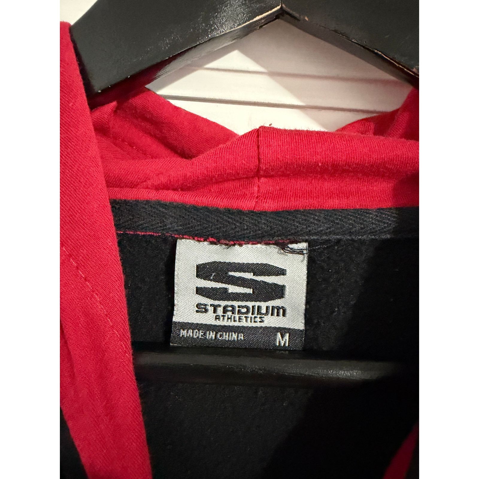 NCAA Wisconsin Badgers Black Stitched Hoodie Sweatshirt Size M Size US M / EU 48-50 / 2 - 4 Thumbnail
