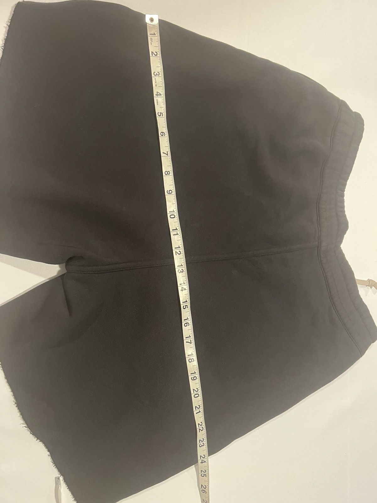 Rick Owens Rick Owens Moncler joggers shorts. M. $690 Size US 34 / EU 50 - 7 Thumbnail