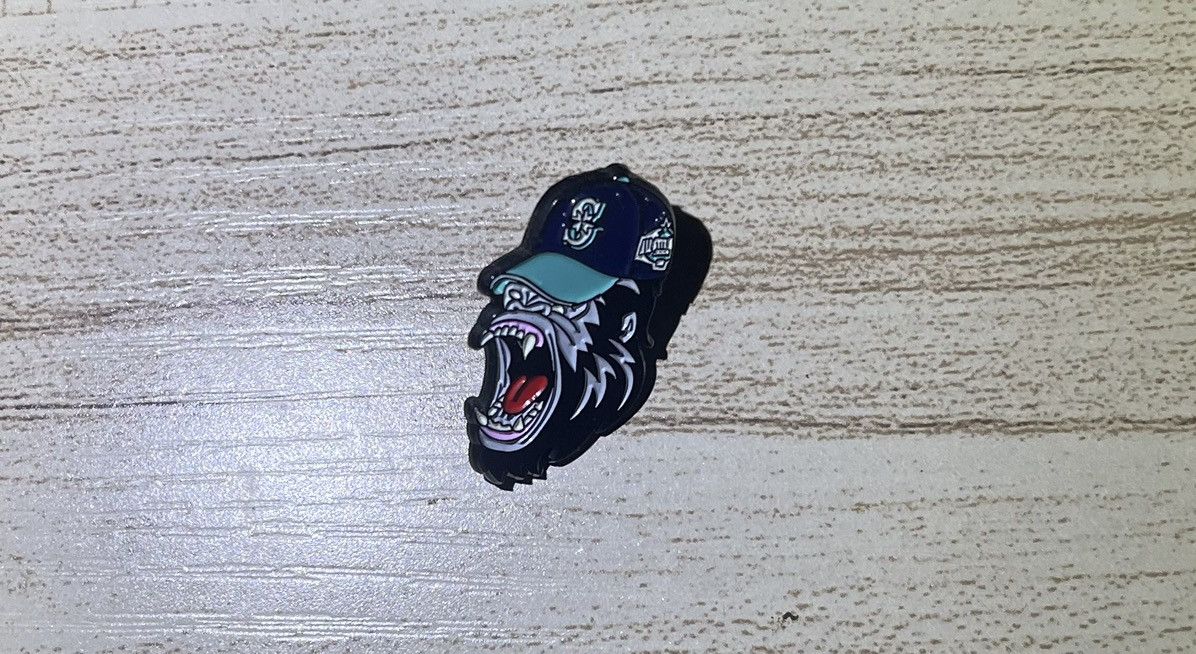 Other Seattle mariners gorilla fitted pin Size ONE SIZE - 1 Thumbnail