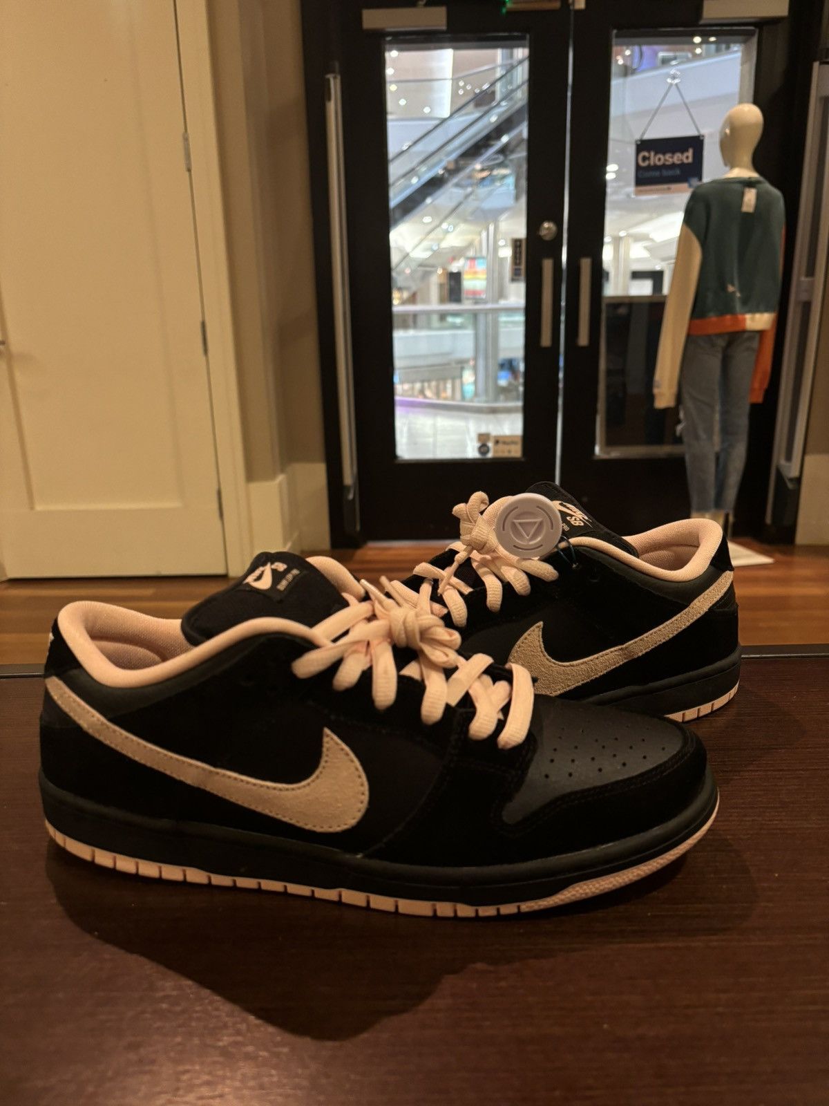 Nike Shoe Nike Sb Dunk Low Black Coral Nike SB Dunk Low Black