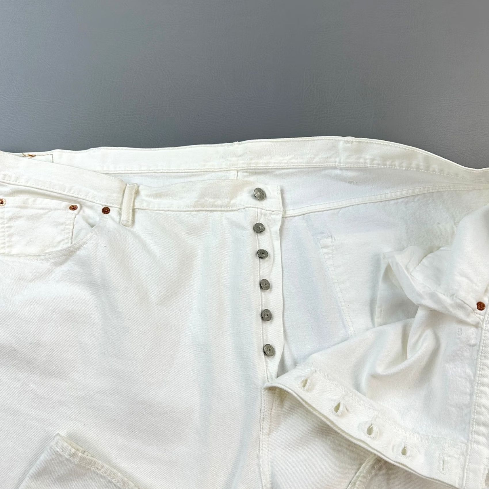 Levi's VINTAGE Levi's 501 Jeans Mens Big & Tall 52x34 White Denim Original Fit Button Fly Casual Size US 36 / EU 52 - 7 Thumbnail