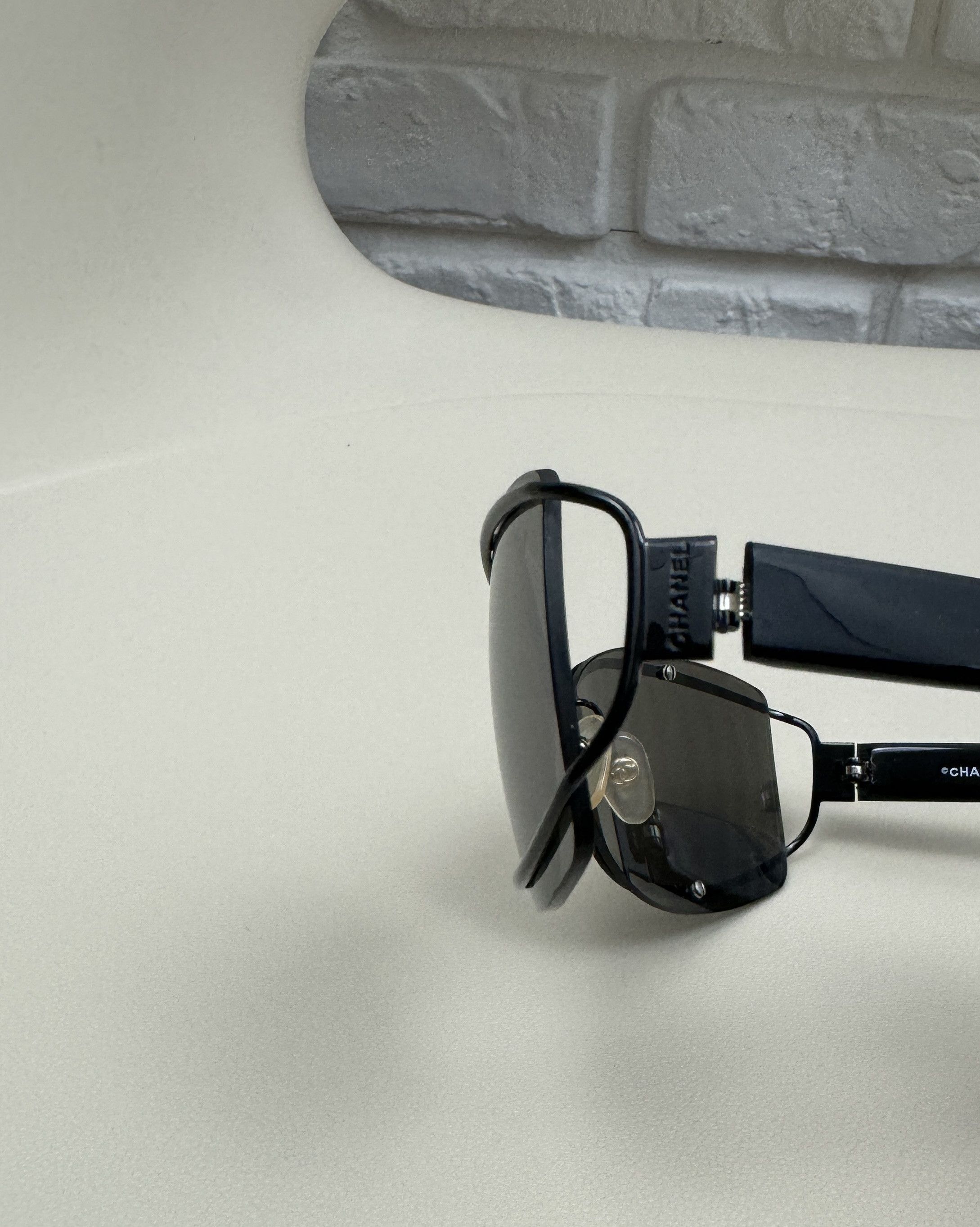 Chanel Retro Vintage 90s Chanel 4025 Sunglasses Rimless Black Metal Size ONE SIZE - 7 Thumbnail