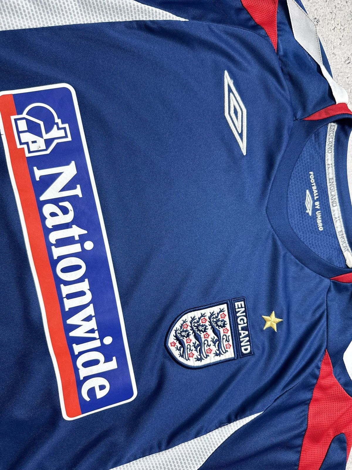 Umbro Umbro England Team Training 2005/2006 Soccer Jersey Vintage Size US M / EU 48-50 / 2 - 5 Thumbnail
