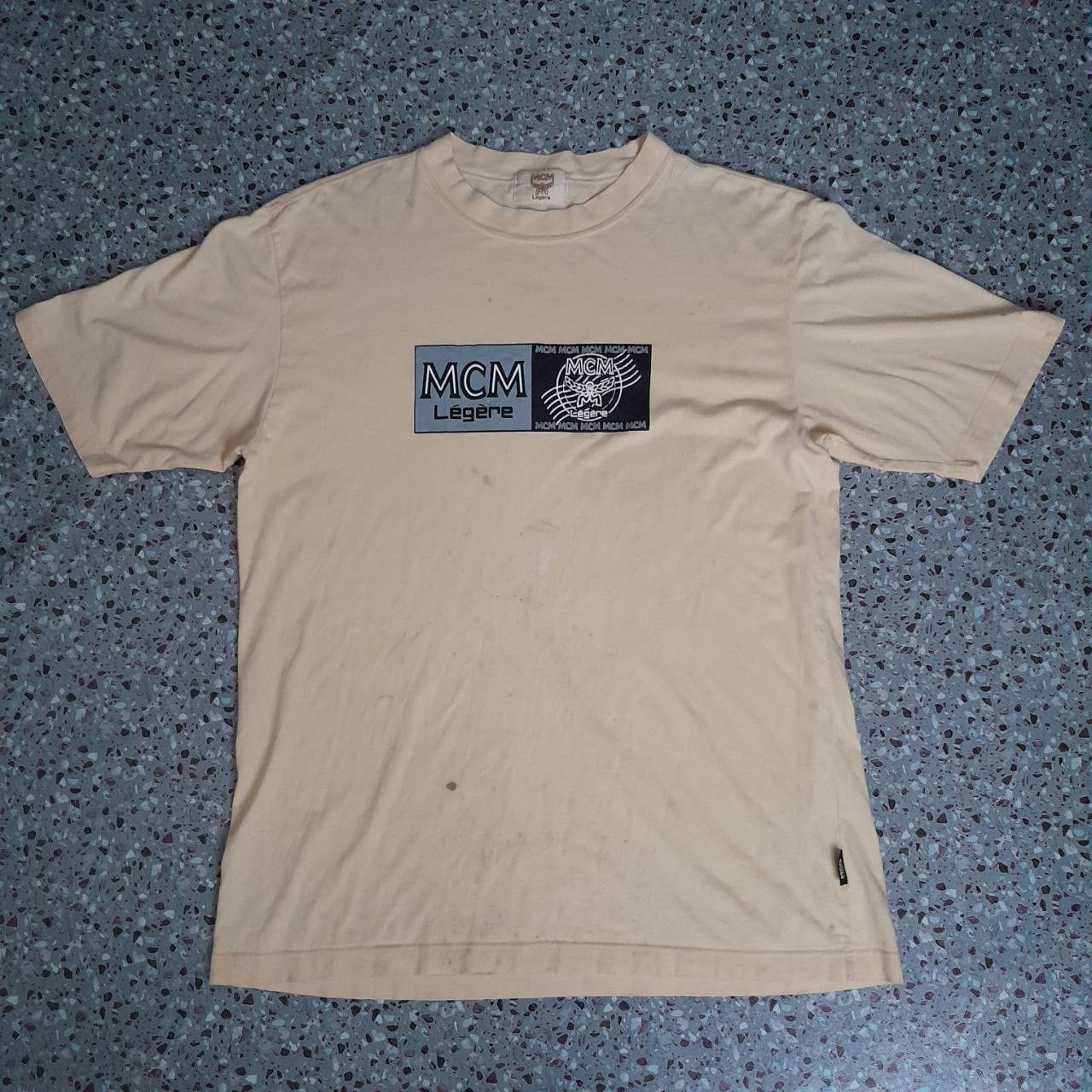 MCM × Vintage Vintage MCM 90s Tshirt Size US L / EU 52-54 / 3 - 1 Thumbnail