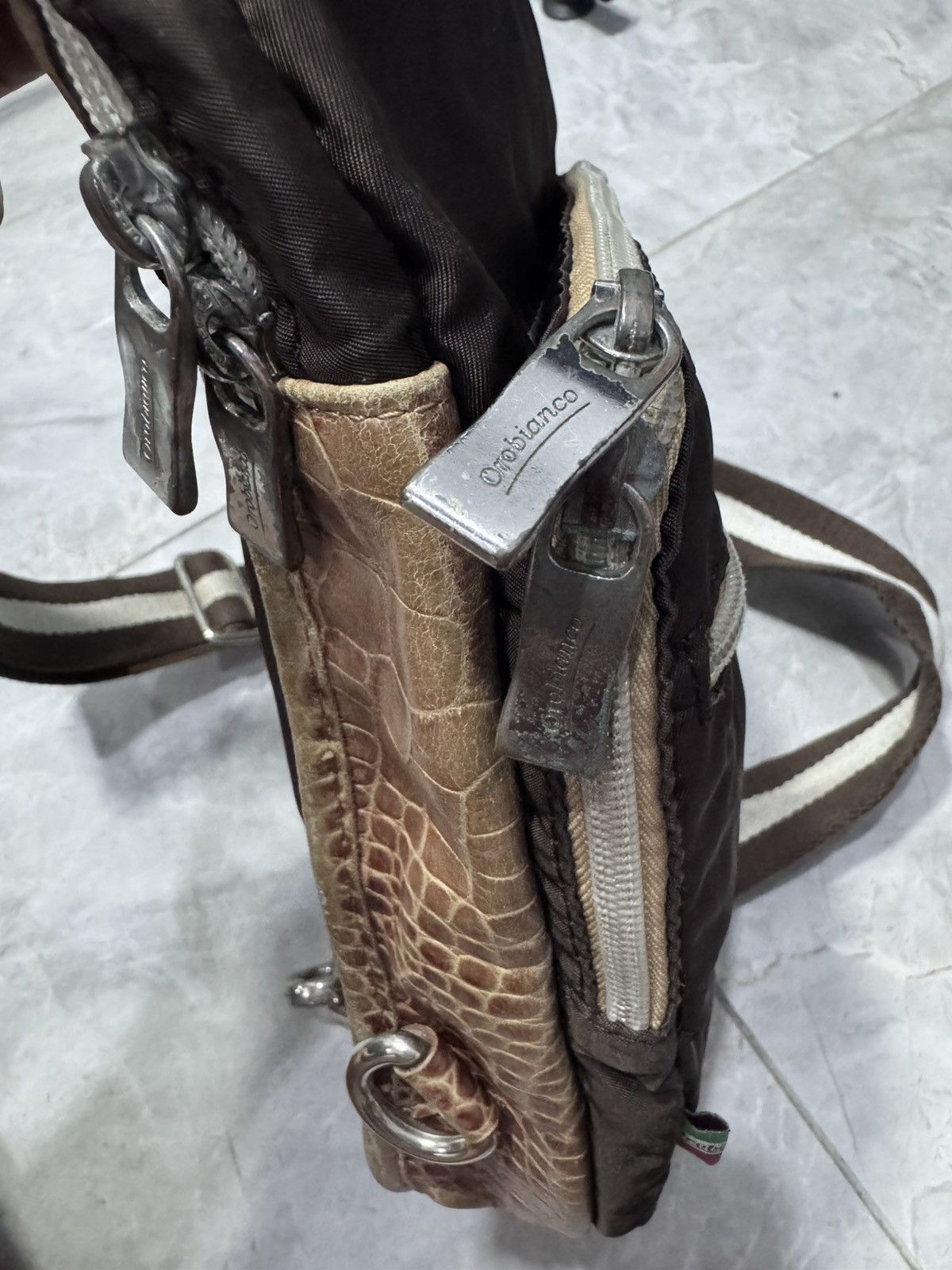 Orobianco OROBIANCO Italy Nylon & Croc-Embossed Leather Sling Bag Size ONE SIZE - 7 Thumbnail