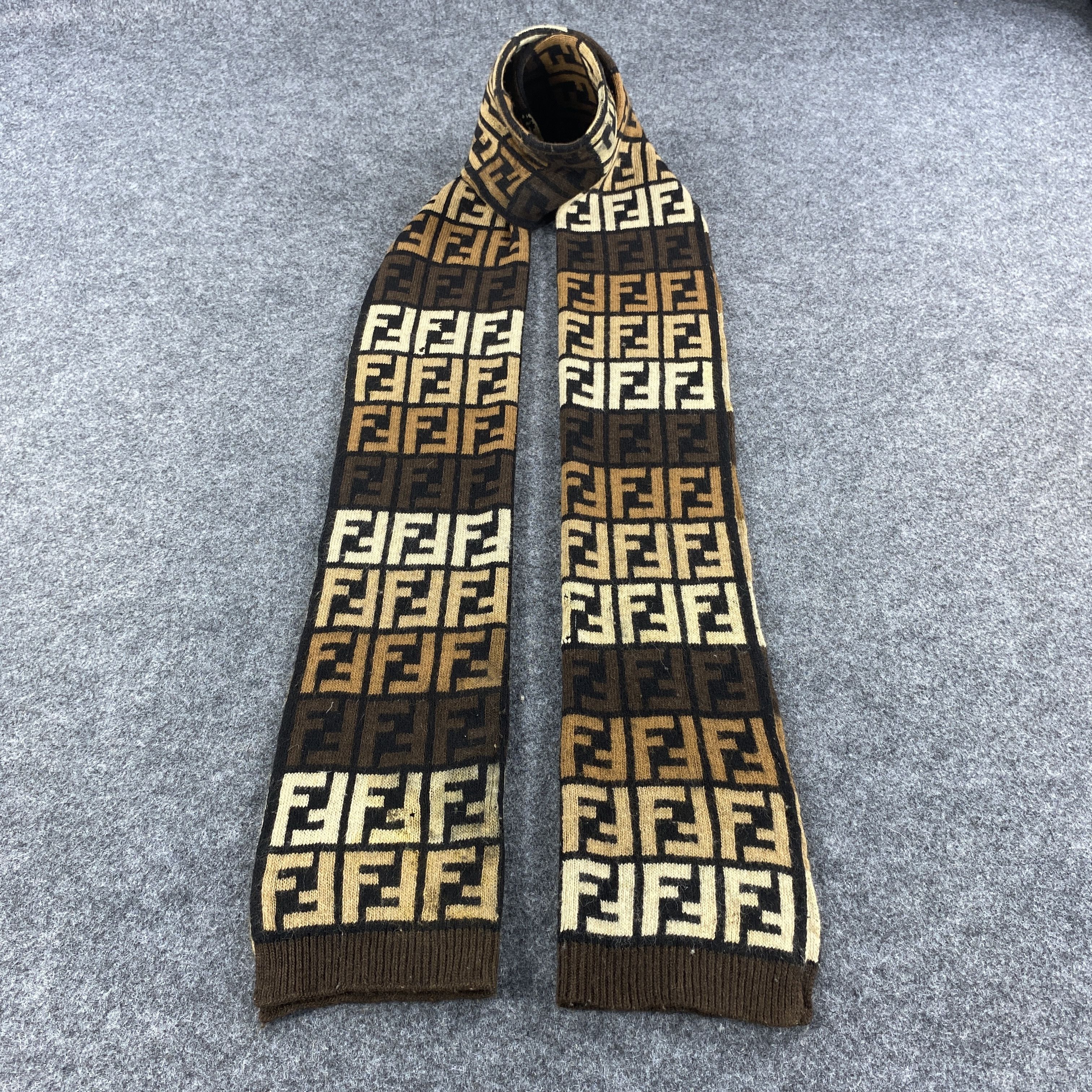 FENDI Scarf # Muffler # Neckwear # D550