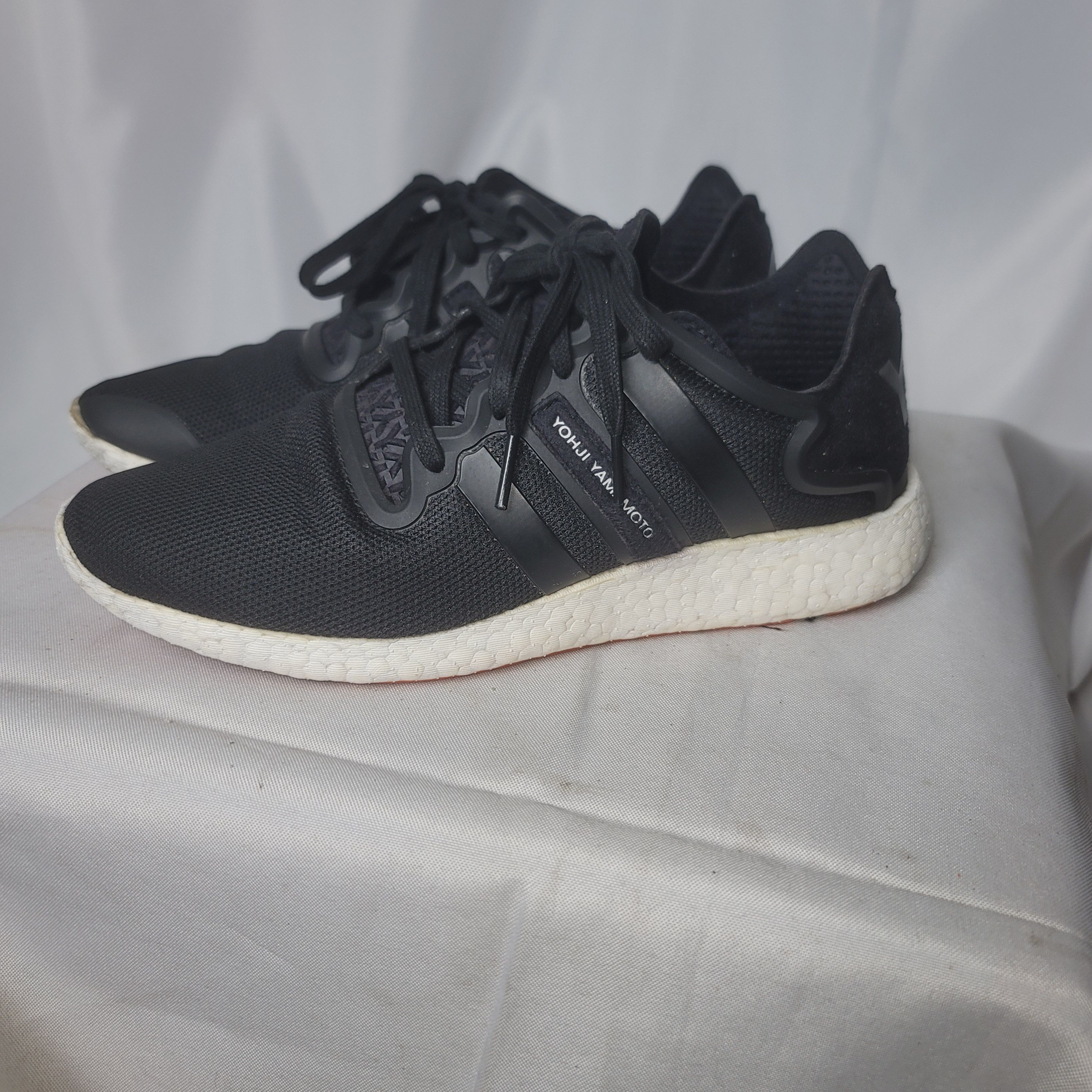 Y-3 × Yohji Yamamoto Adidas Y-3 Yohji Yamamoto Pure Boost Size US 8 / EU 41 - 8 Thumbnail