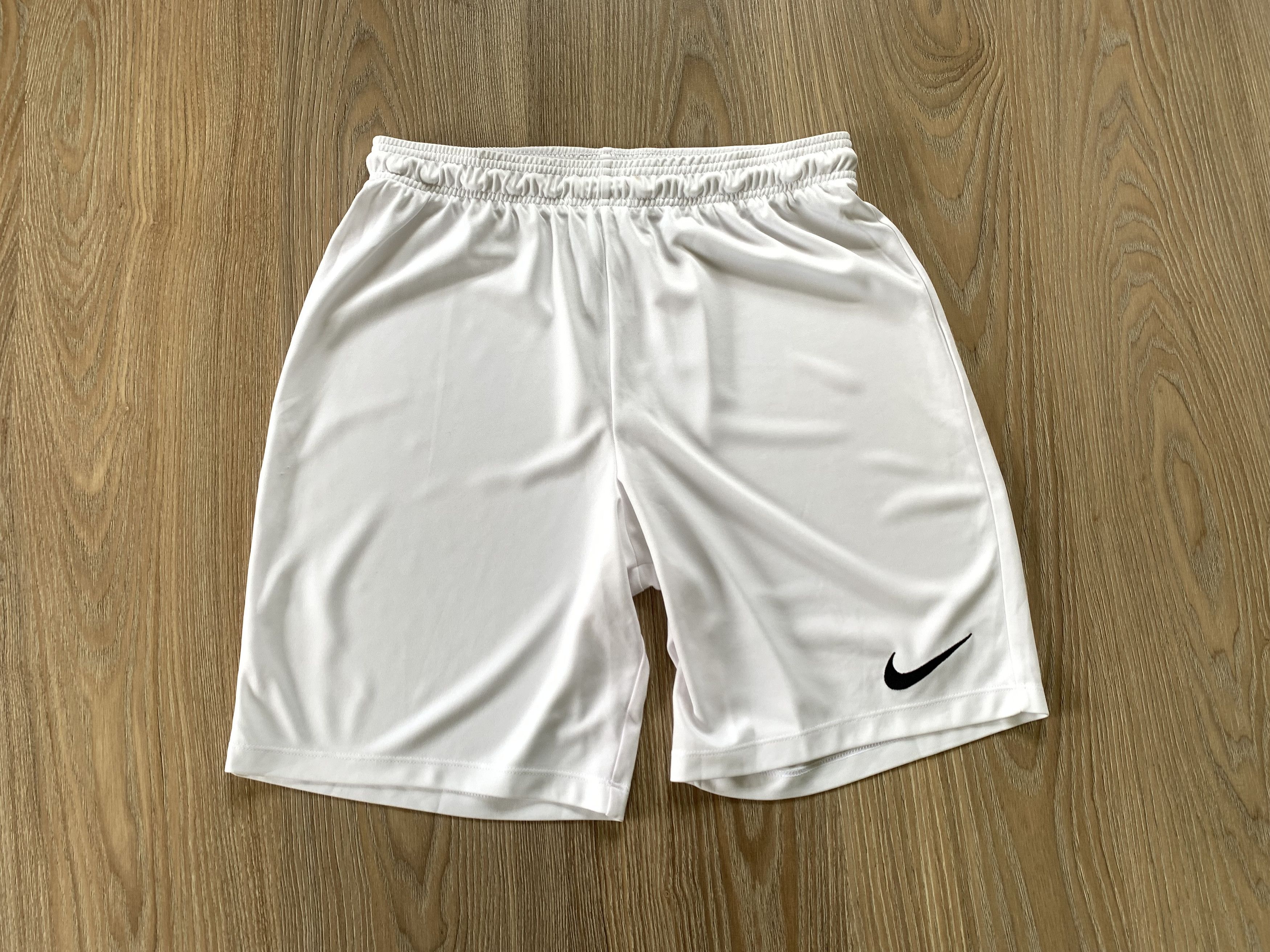 Nike × Vintage Nike Dri Fit White Training Shorts Size US 34 / EU 50 - 2 Thumbnail