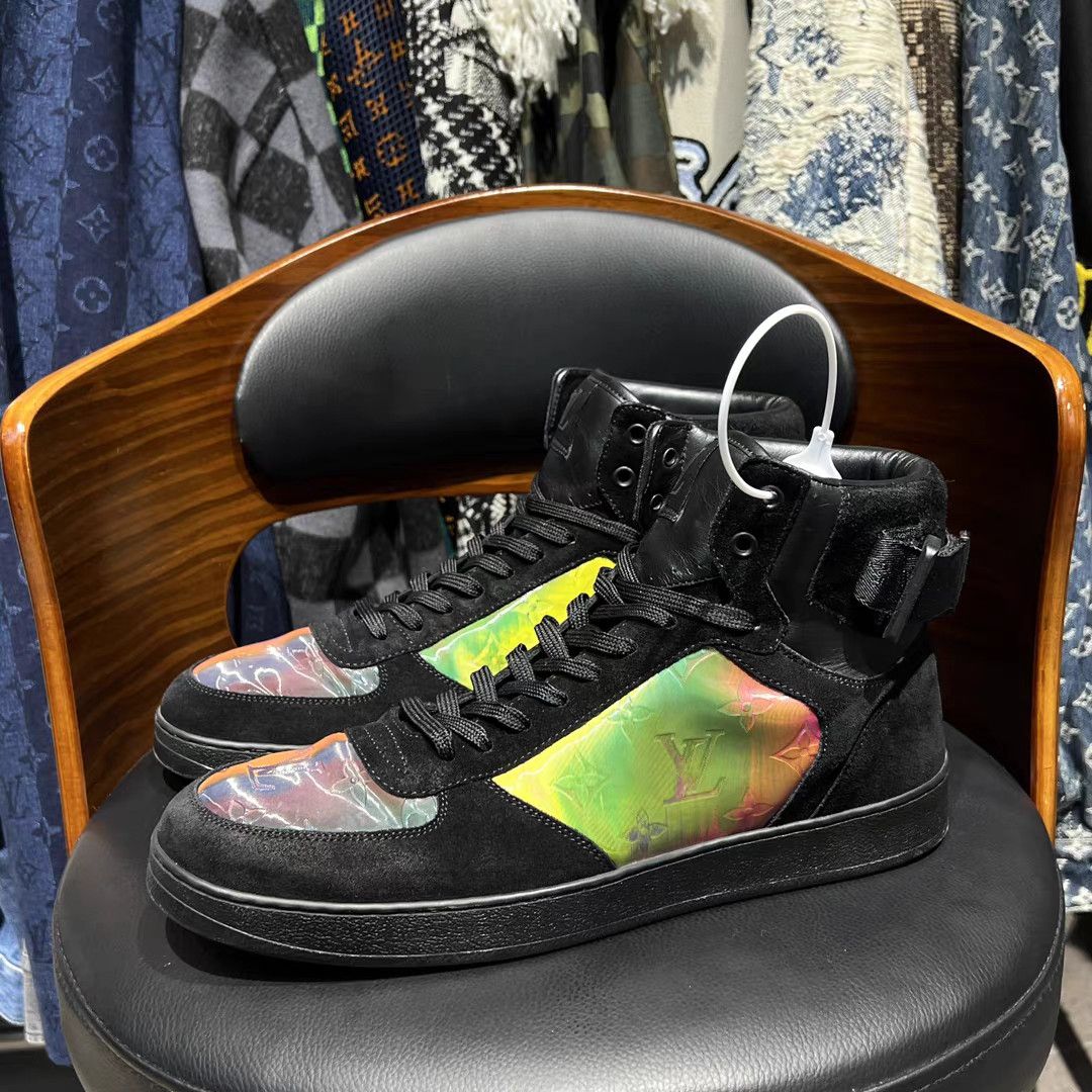 Louis Vuitton Louis Vuitton Rivoli Monogram Sneakers K15 Size US 9 / EU 42 - 1 Thumbnail