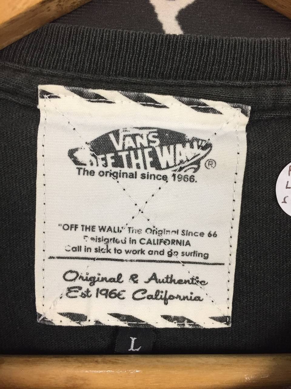 Vans Vans Off The Wall Big Logo Checkerboard Sleeves Tee Size M Size US M / EU 48-50 / 2 - 12 Thumbnail