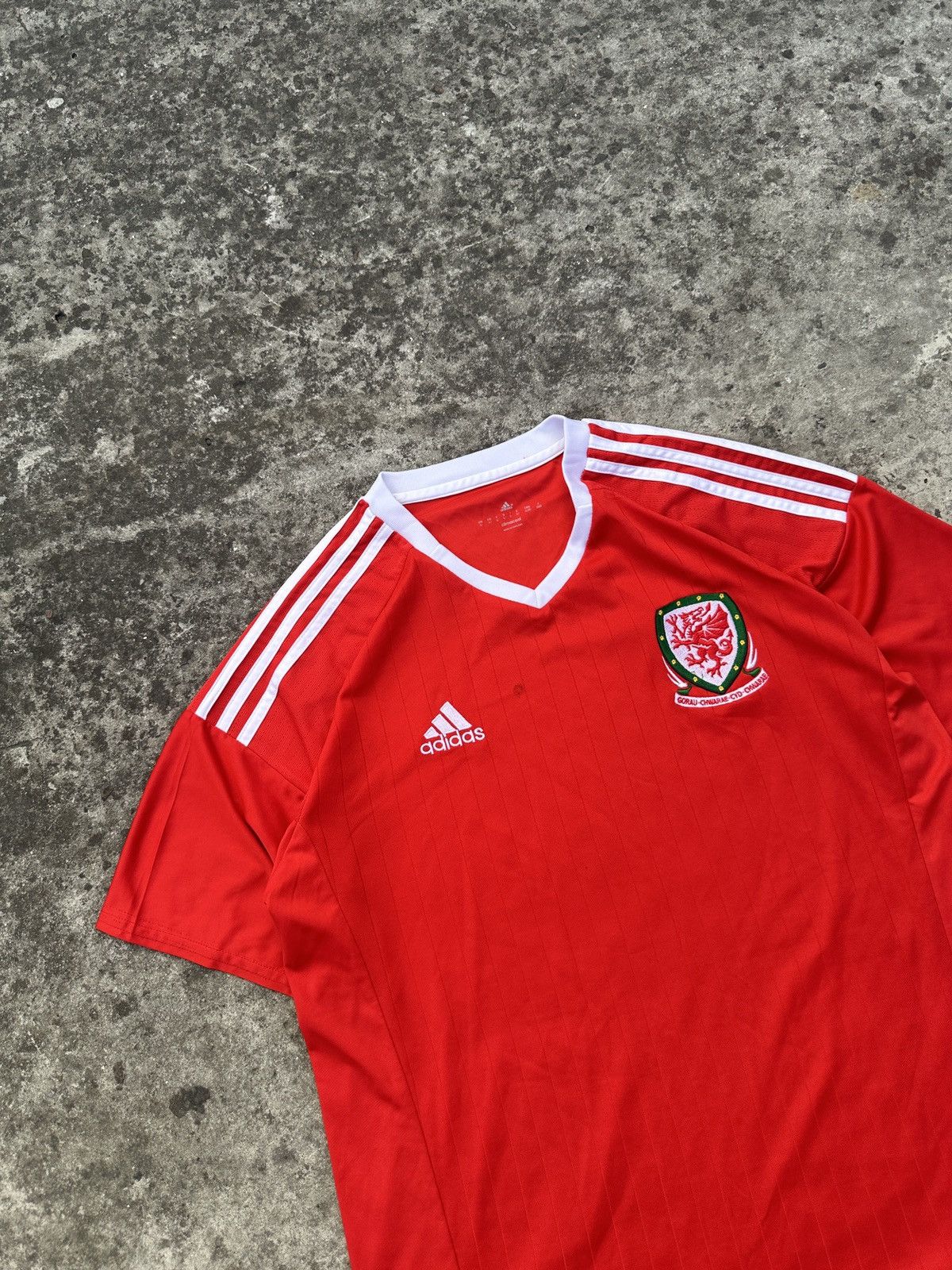Adidas Adidas Wales Soccer Jersey Blokecore Style L Rare VTg 14/15 Size US L / EU 52-54 / 3 - 2 Thumbnail