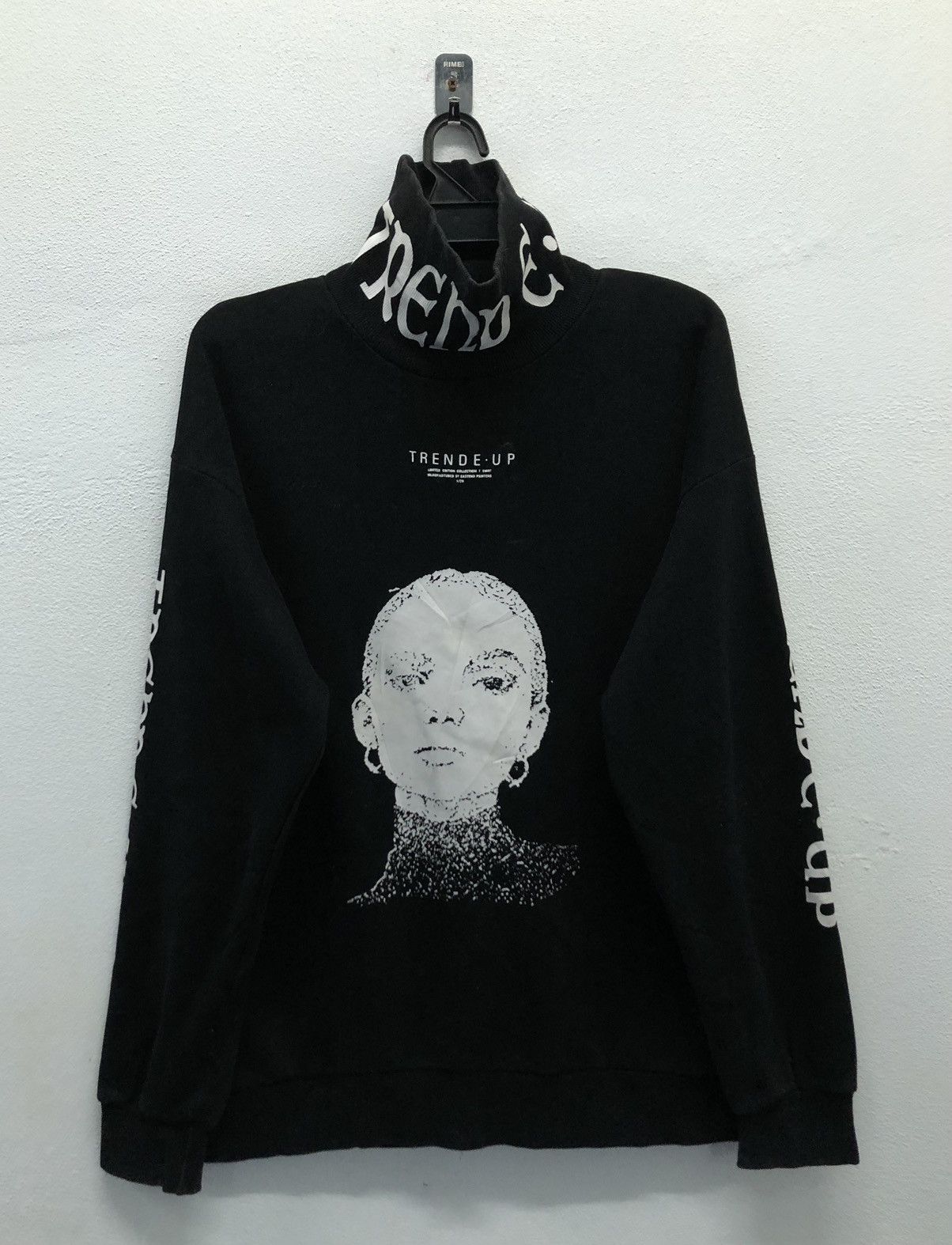Vintage Vintage Trend E.Up Limited Edition Collection Sweatshirt Size US XL / EU 56 / 4 - 1 Thumbnail