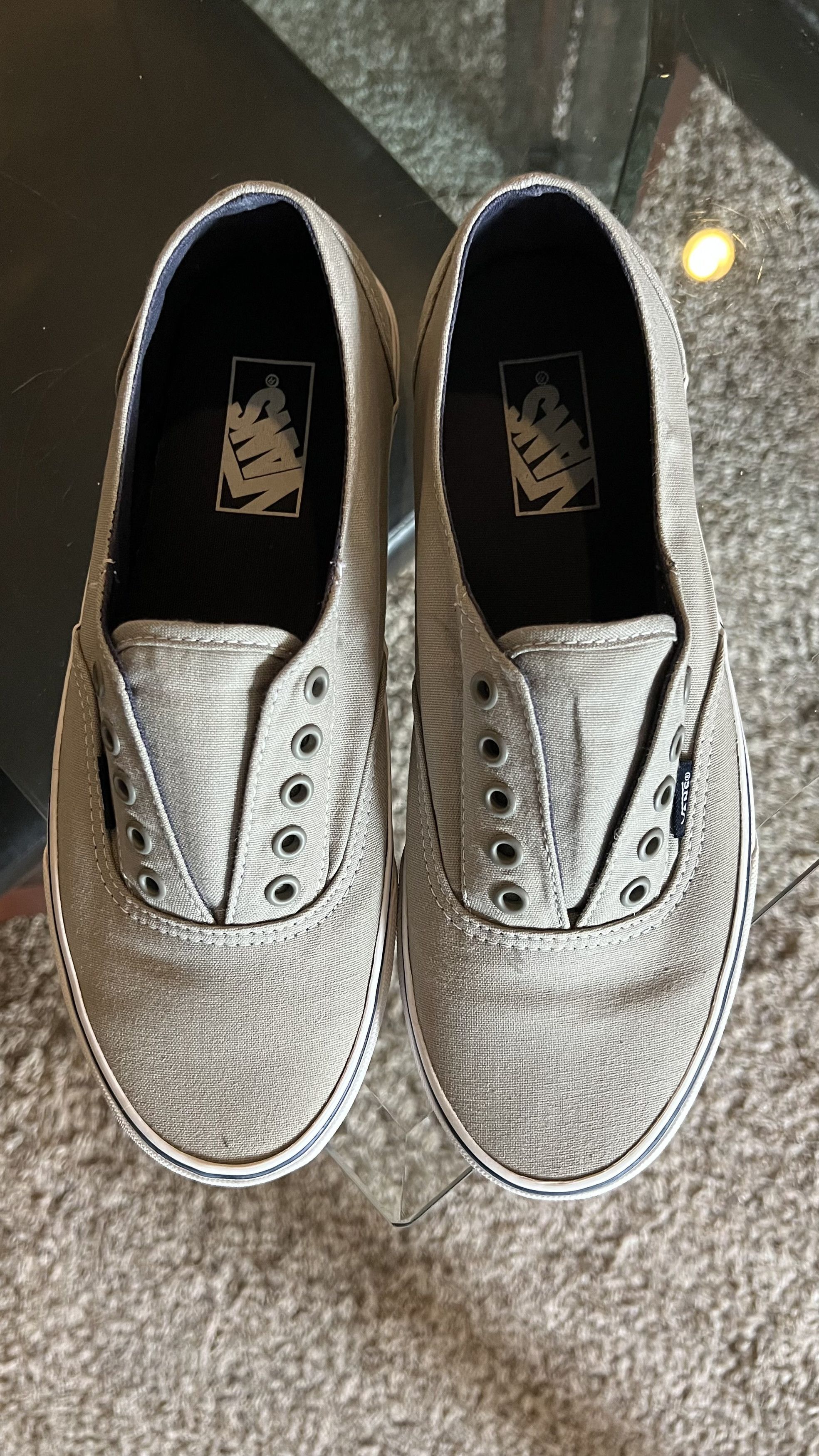 Vans **RARE** VANS ERA AUTHENTIC LACELESS GREY TRUE WHITE 9 Size US 9 / EU 42 - 7 Thumbnail