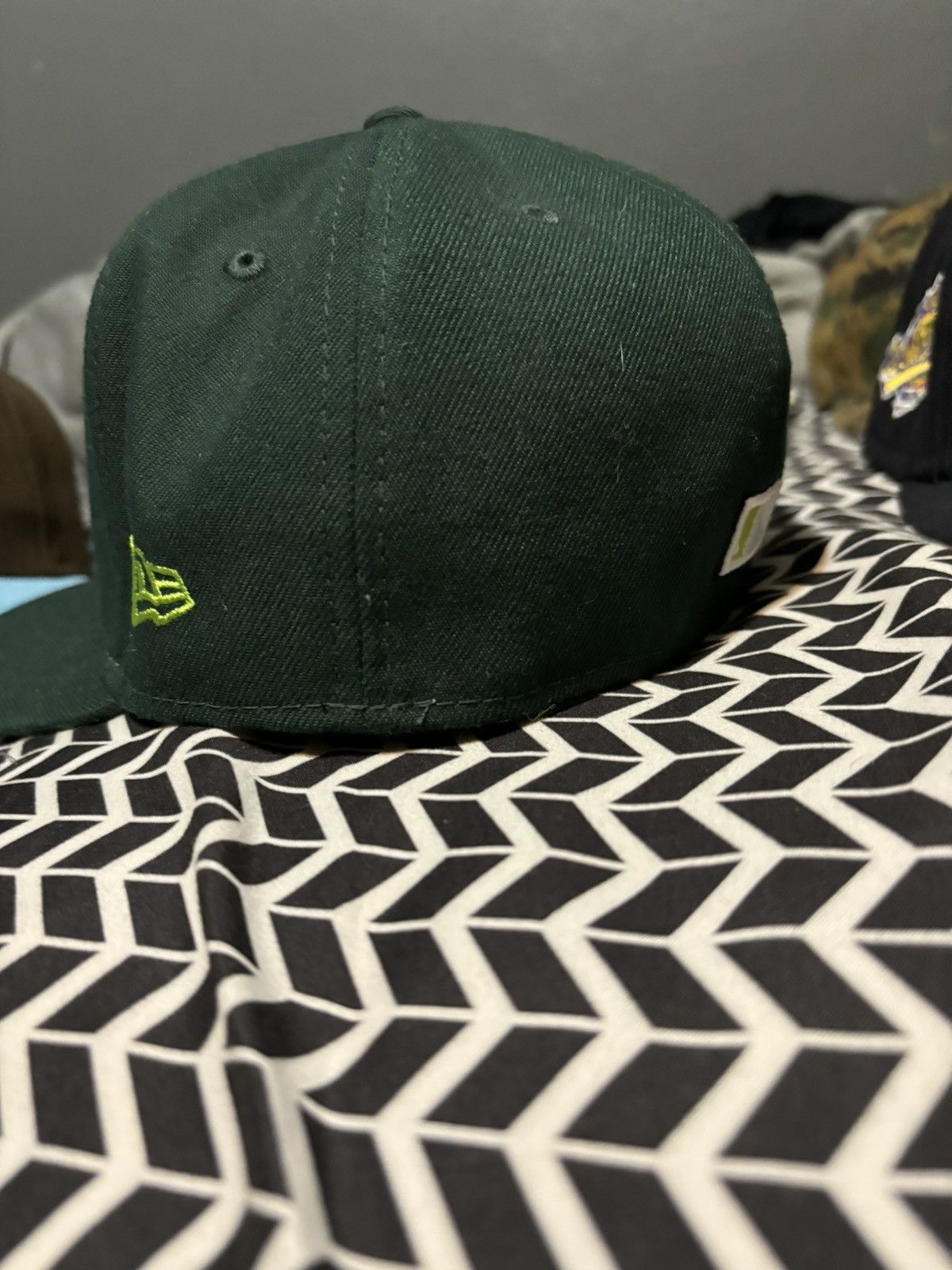Designer × New Era dark green and lime green ny yankees fitted size 7 Size ONE SIZE - 3 Thumbnail