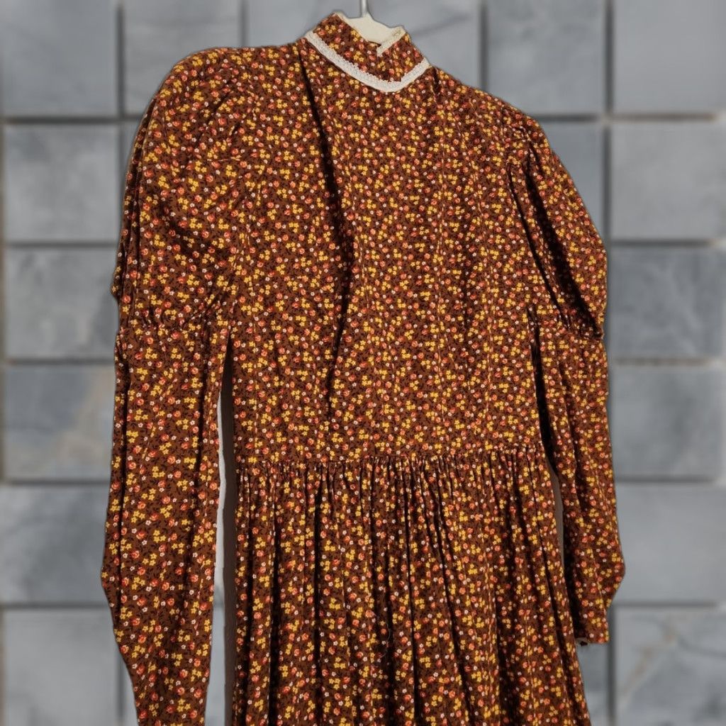 Vintage VINTAGE Handmade 70s Dress Prairie Renaissance Peasant Lace Flowers Groovy Size S / US 4 / IT 40 - 1 Thumbnail