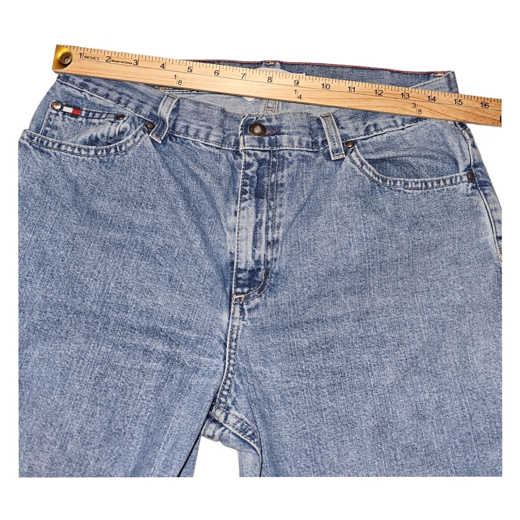 Tommy Hilfiger VINTAGE Tommy Hilfiger Jeans 10L Women’s Classic Straight Denim Blue 5-Pocket Logo Zipper Button Jeans Mens Womens Girls Boys Size 32" / US 10 / IT 46 - 4 Thumbnail