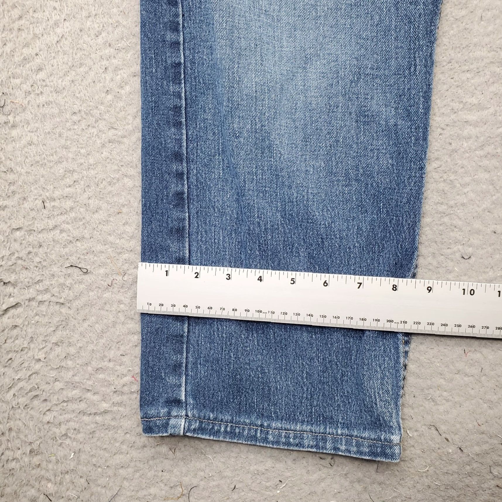 Levi's Levi's 505 Straight Leg Jeans Mens Size 38 Blue Denim 5-Pocket Medium Wash Red Tab - 27 Inseam, 18.5" Waist, 37" Outseam, Cotton, Regular Fit Size US 38 / EU 54 - 5 Thumbnail