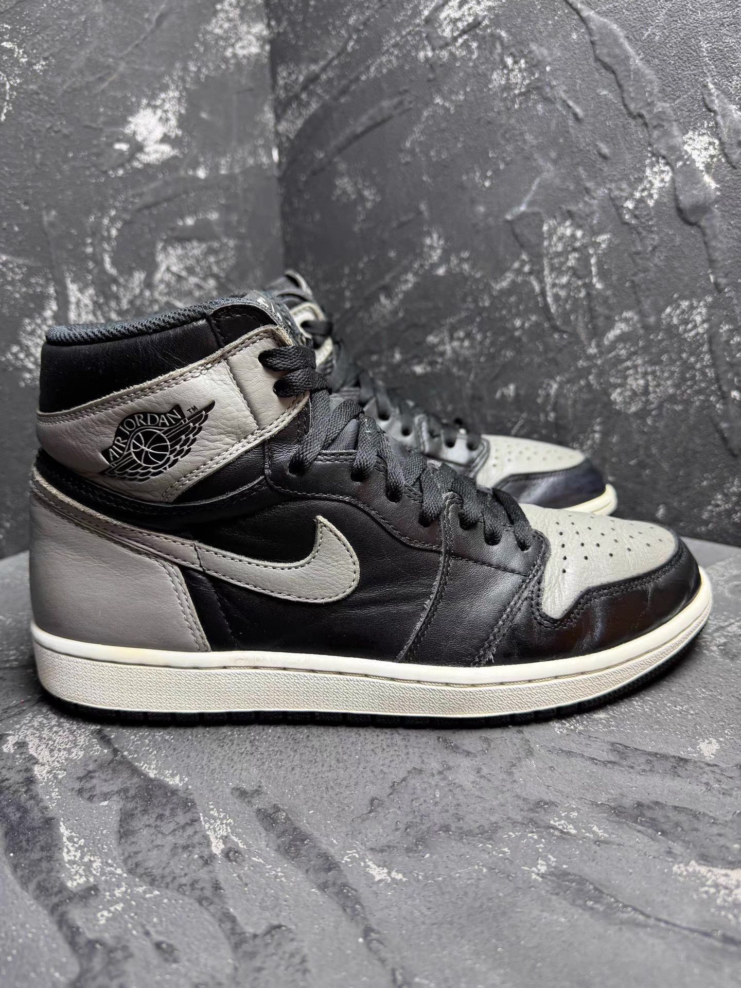 Nike Air Jordan 1 Shadow Black & Gray Q10 Size US 10 / EU 43 - 6 Thumbnail
