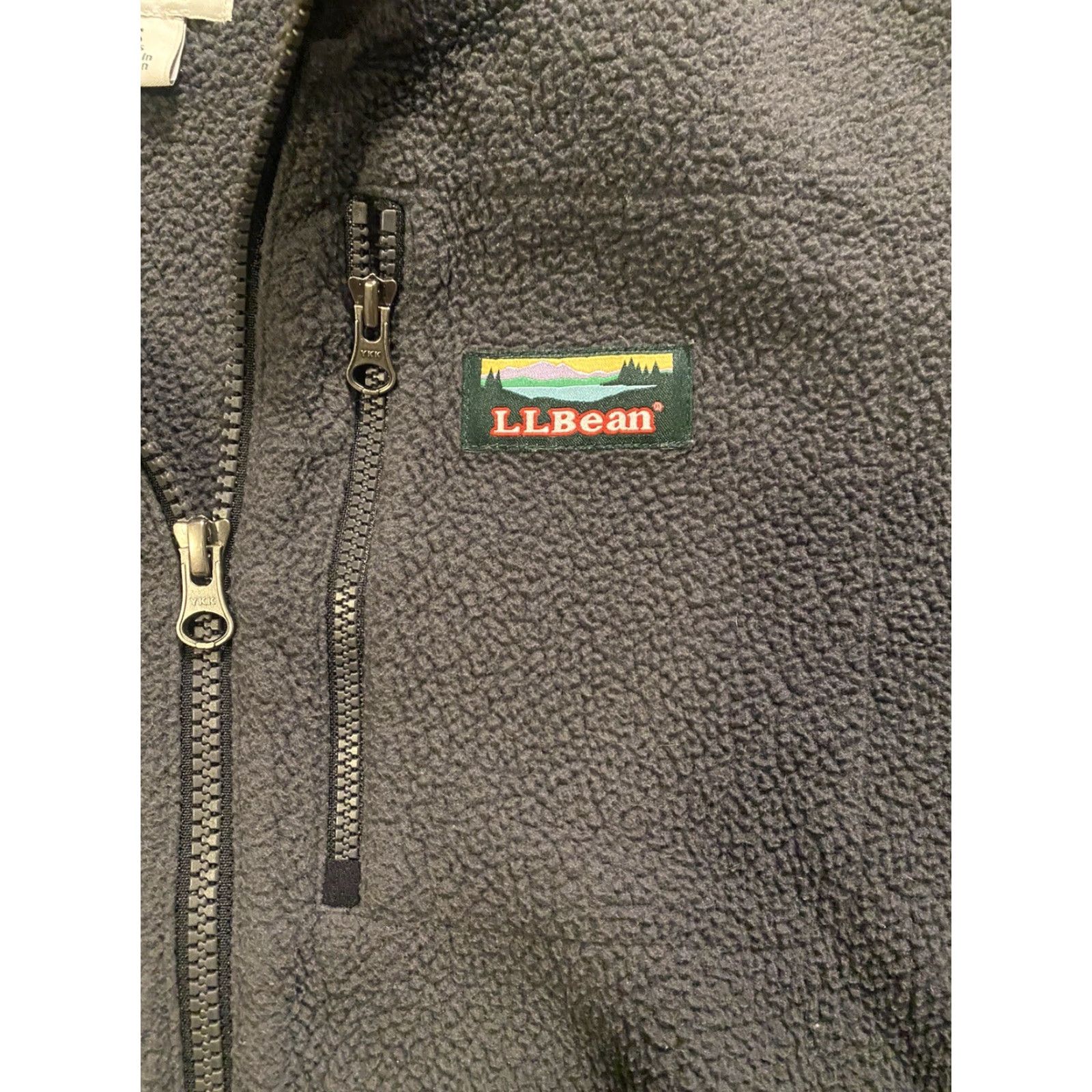 Vintage L.L. Bean Half Zip Pullover Polartec Fleece Jacket Black/Gray Adult Size Small Men Zip Jacket Fleece Modern Basic S Solid Black Gray Mens Size US S / EU 44-46 / 1 - 7 Thumbnail