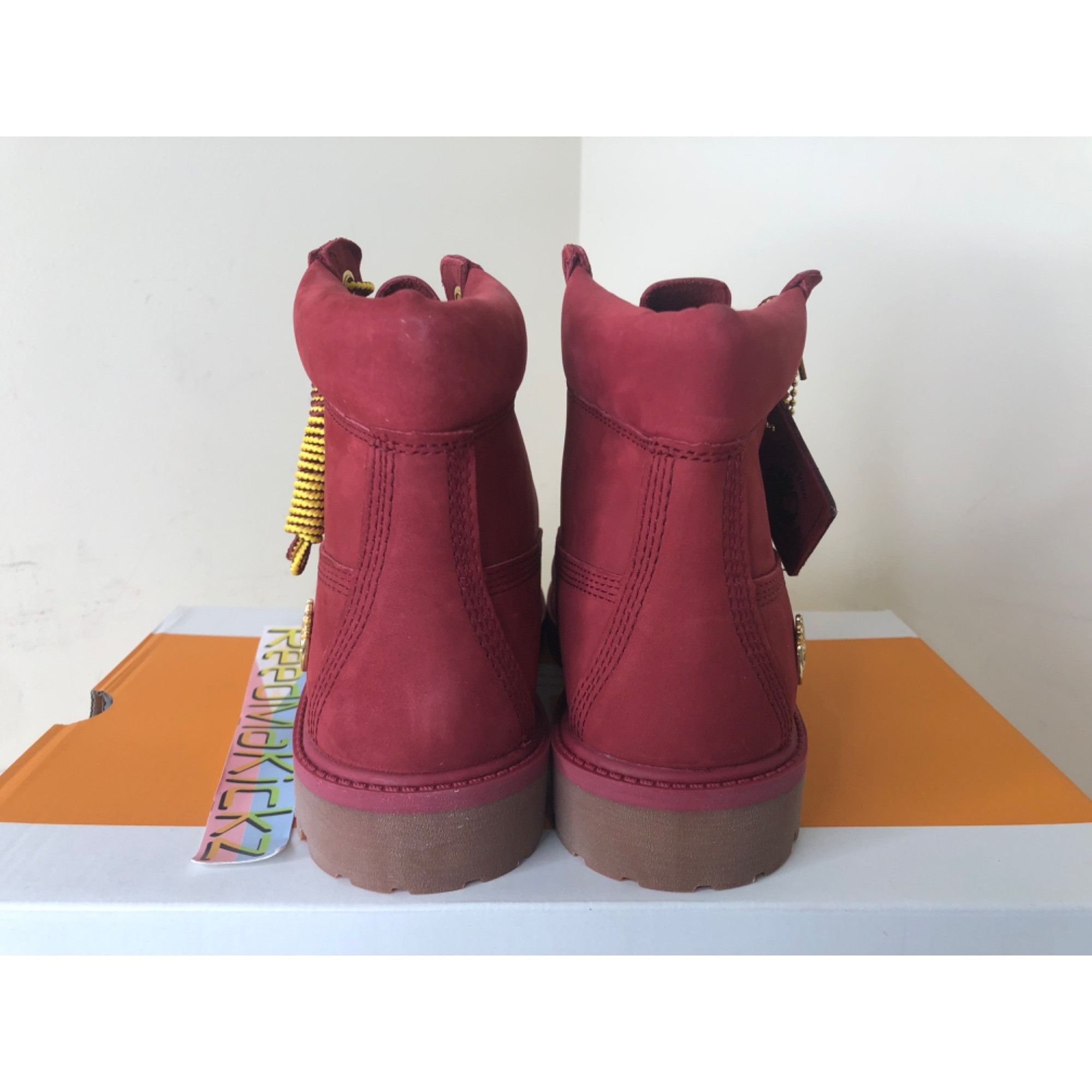 Timberland Timberland Boots 6 inch Burgundy Kids 5y Size US 5 / EU 37 - 4 Thumbnail