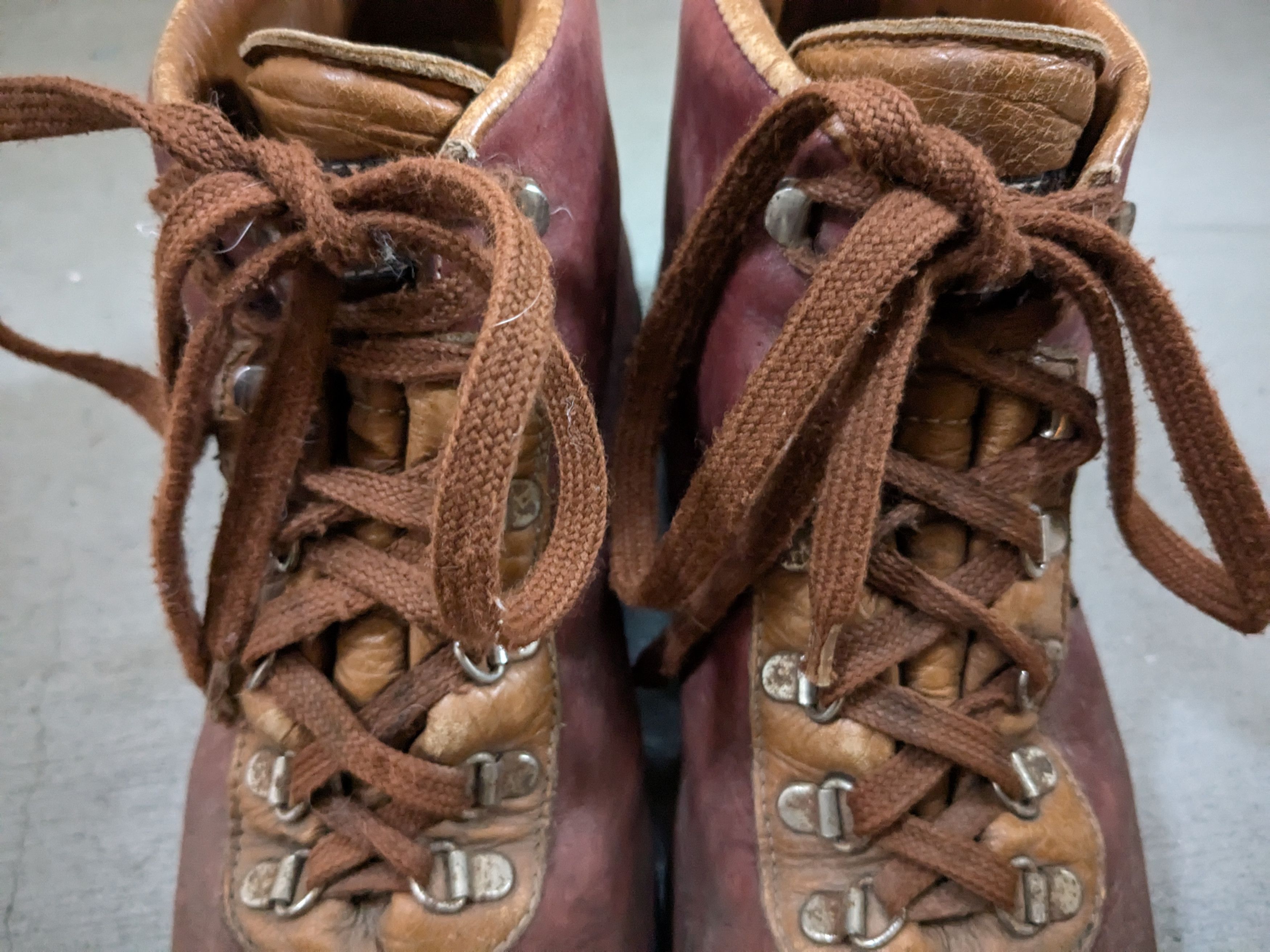 Genuine Leather × Vintage Vintage Hiking Boots 8 Brown Leather Lace Up Mountain Size US 8 / EU 41 - 2 Thumbnail