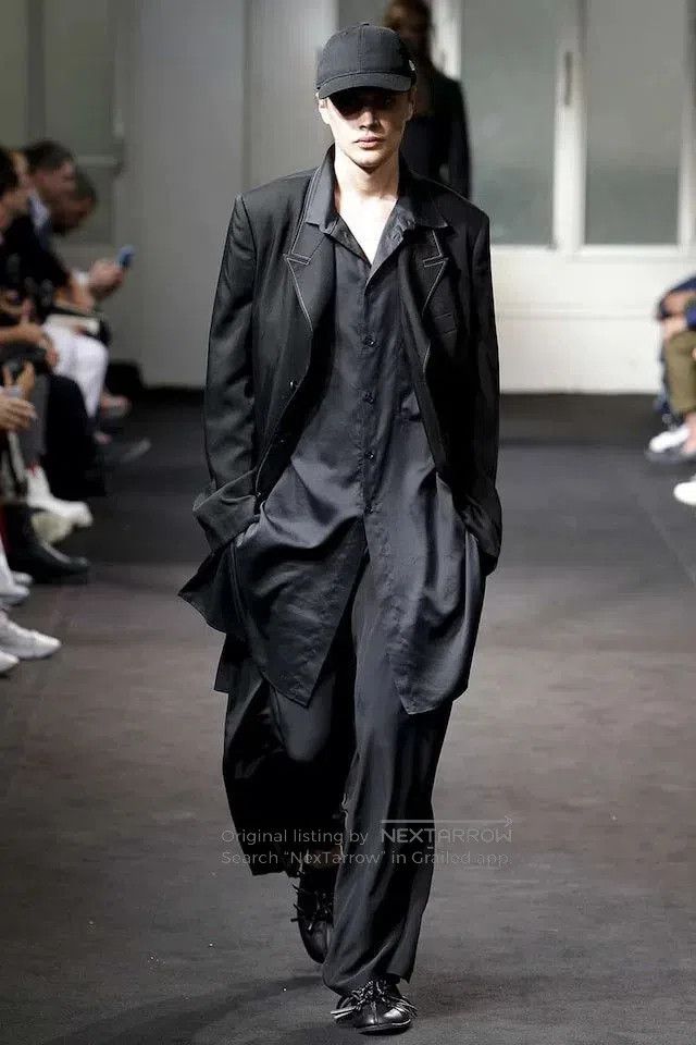 Yohji Yamamoto Yohji Yamamoto Black Cutout Suit Jacket. Size US M / EU 48-50 / 2 - 5 Thumbnail