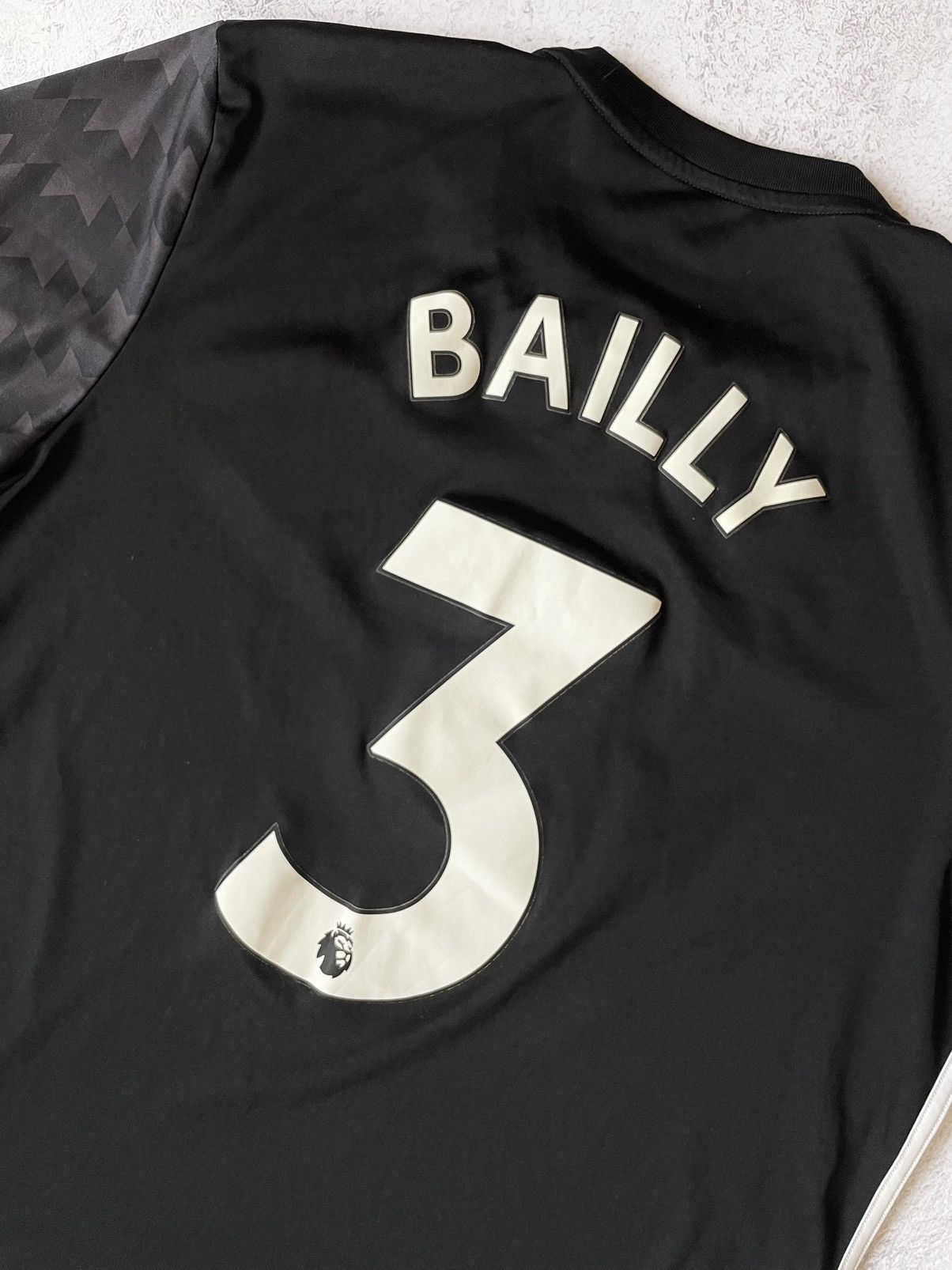 Nike Adidas Manchester United 2017-2018 Jersey #3 Eric Bailly Size US L / EU 52-54 / 3 - 6 Thumbnail