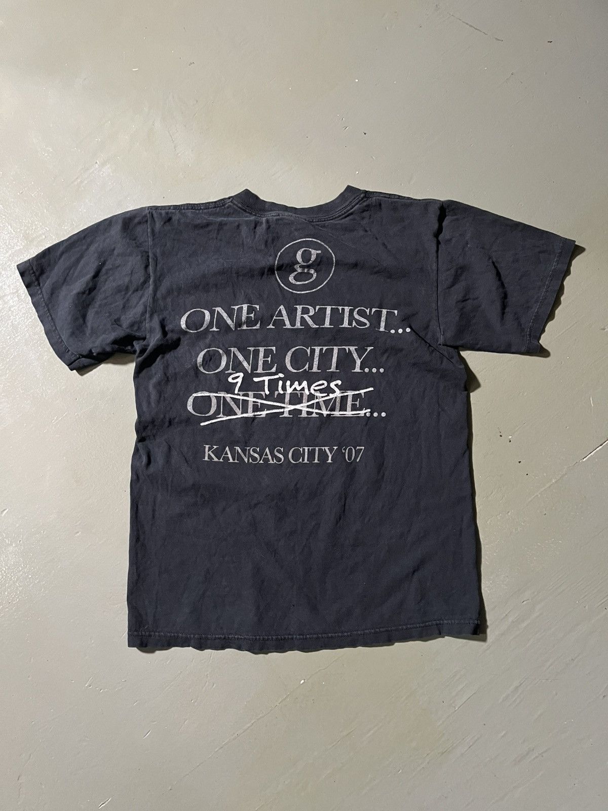 Other 2007 Garth Brooks “One Artist One City” tour t-shirt Size US S / EU 44-46 / 1 - 3 Thumbnail