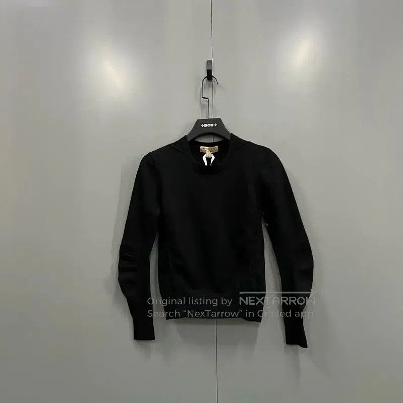 Burberry Burberry Women's Black Wool Long Sleeve Knit Top. Size S / US 4 / IT 40 - 1 Thumbnail