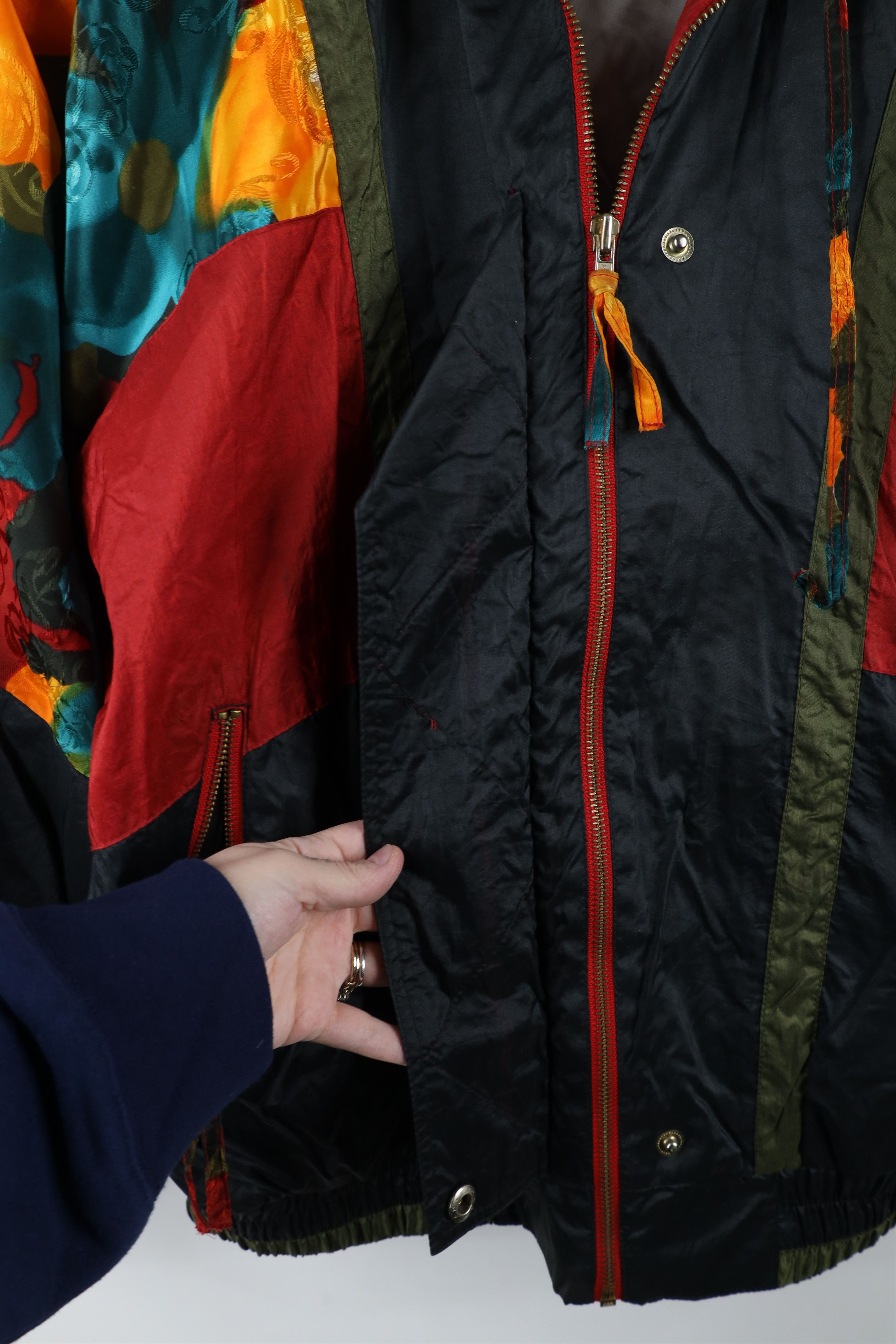 Vintage Vintage 90s Streetwear Rainbow Flower Windbreaker Jacket Size L / US 10 / IT 46 - 9 Thumbnail