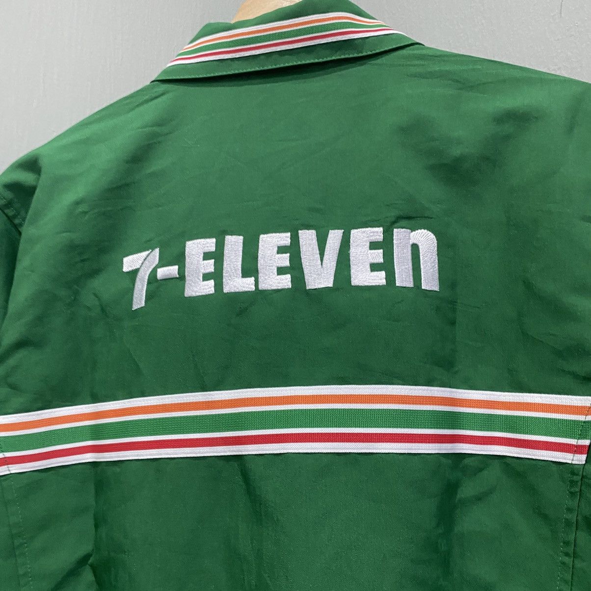 Vintage VINTAGE 90s 7-ELEVEN Japanese Workers Uniform Jacket Zip-Up Size US L / EU 52-54 / 3 - 10 Thumbnail