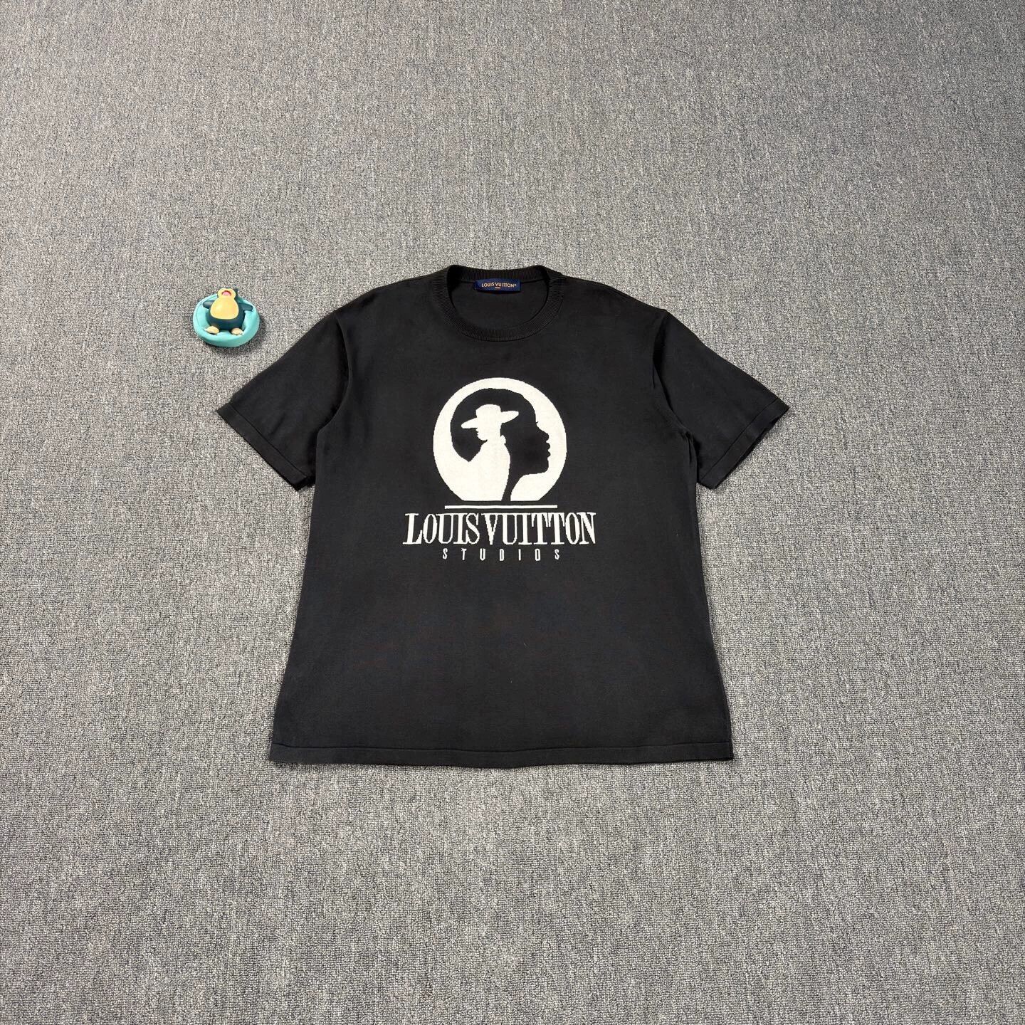 Louis Vuitton LV x Pharrell Black Knit Short-Sleeve Portrait XL 95 New Size US XL / EU 56 / 4 - 1 Thumbnail