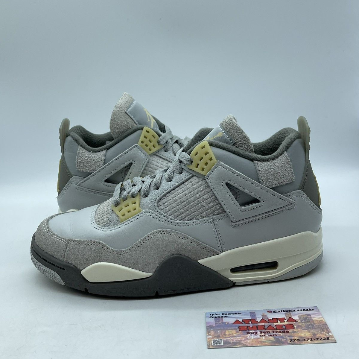 Jordan Brand Air Jordan 4 craft photon dust Size US 7.5 / EU 40-41 - 1 Thumbnail