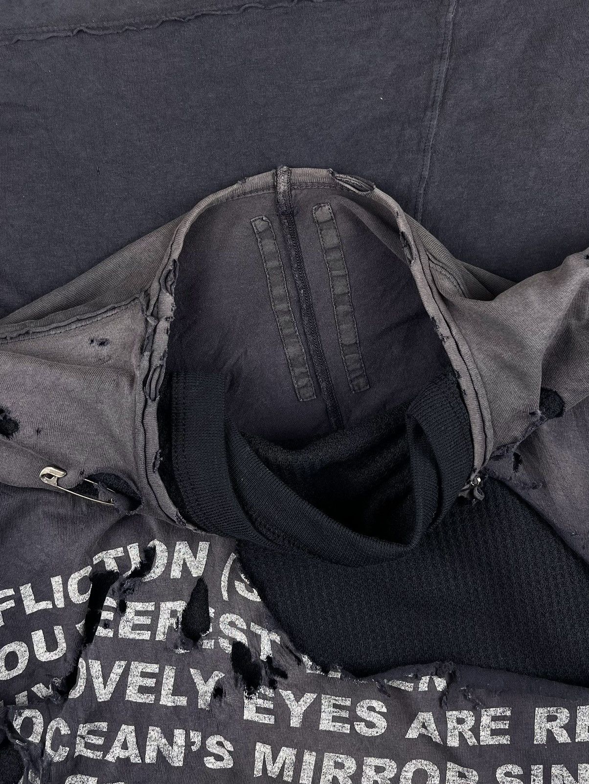 Rick Owens × Rick Owens Drkshdw × Vintage FW07 Rick Owens Exploder Poem Longsleeve Tshirt Thrashed Size US M / EU 48-50 / 2 - 5 Thumbnail