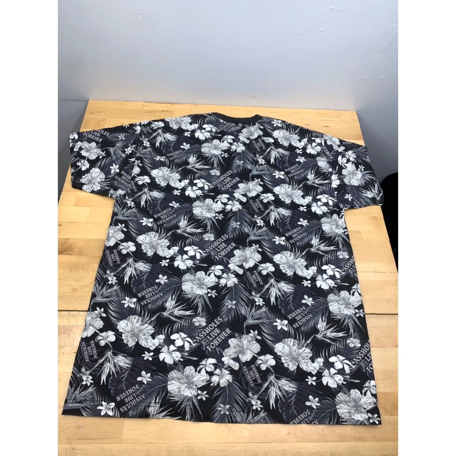 Olive Aholes Live Forever Shirt Mens XL Black Floral Casual Crew Neck Size US XL / EU 56 / 4 - 8 Thumbnail