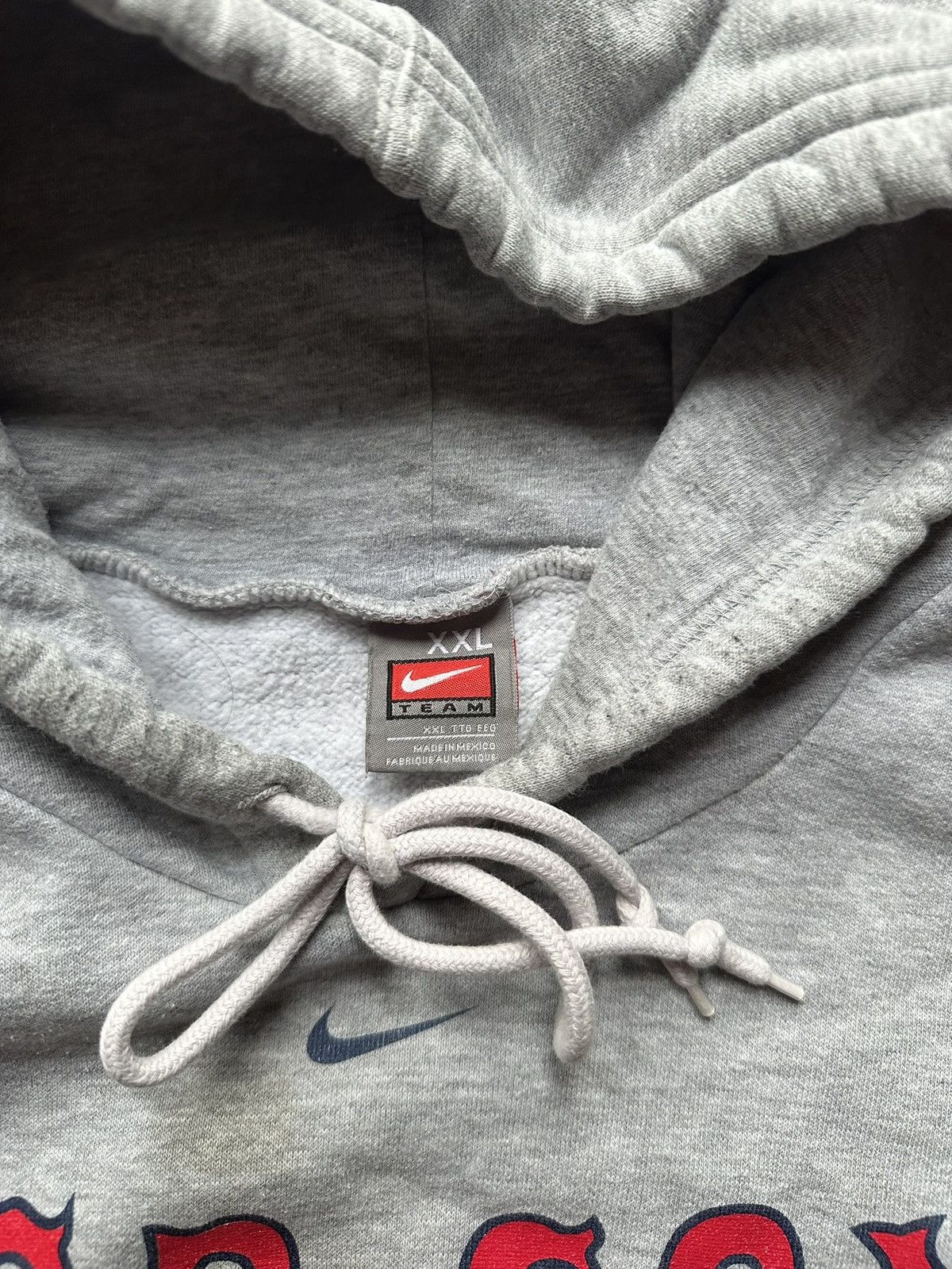 Nike × Vintage Vintage Nike 2007 Red Sox World Series Hoodie Size US XXL / EU 58 / 5 - 3 Thumbnail