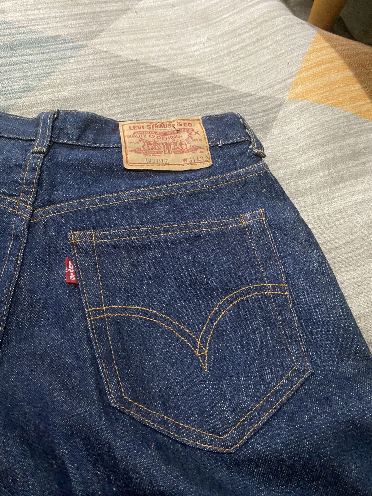 Levi's Vintage Clothing LEVIS 701 SELVEDGE RAW DENIM Size US 31 - 5 Thumbnail