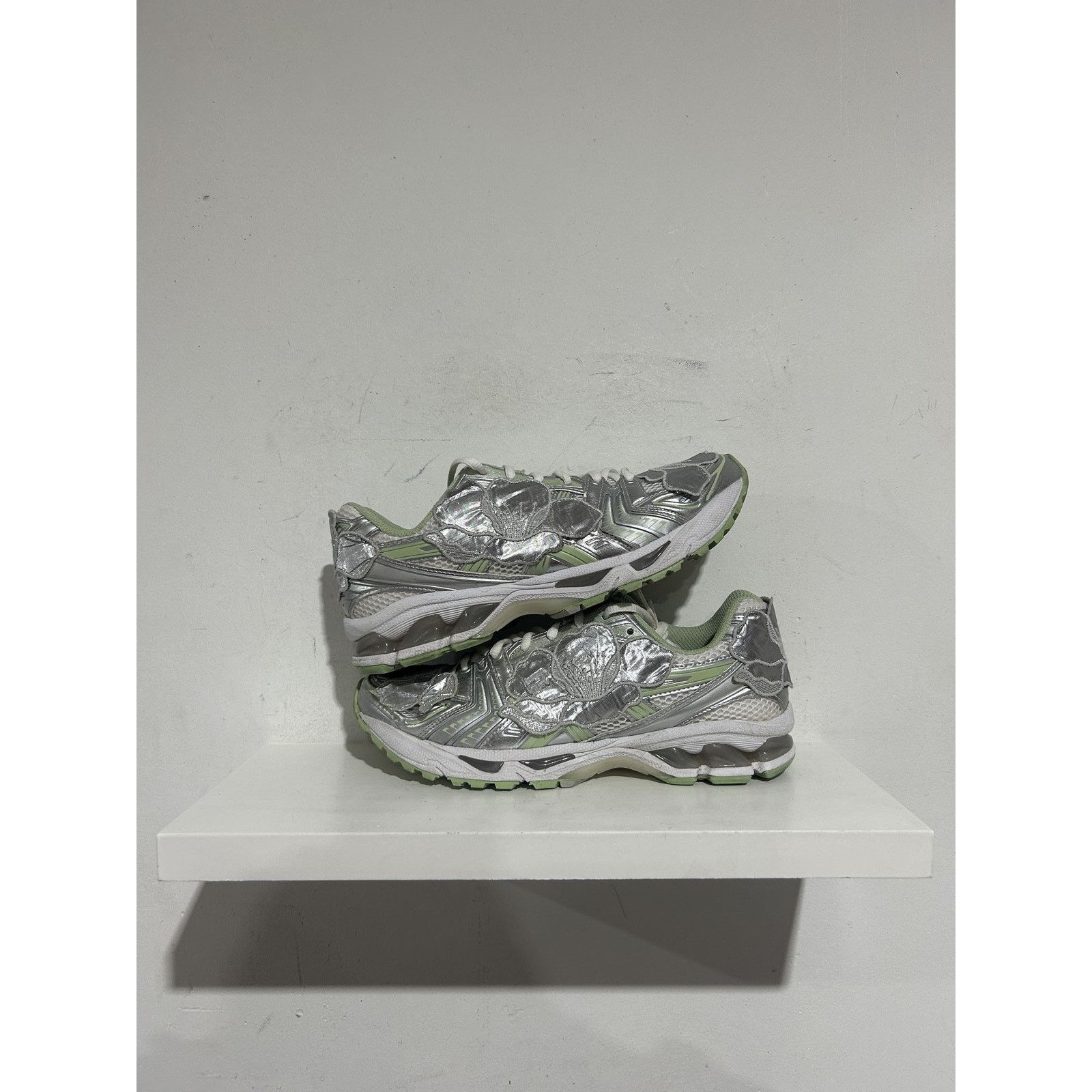 Asics ASICS GEL-KAYANO 14 CELCILE BAHNSEN WHT JADE SZ 10 PREOWNED Size US 10 / EU 43 - 1 Thumbnail