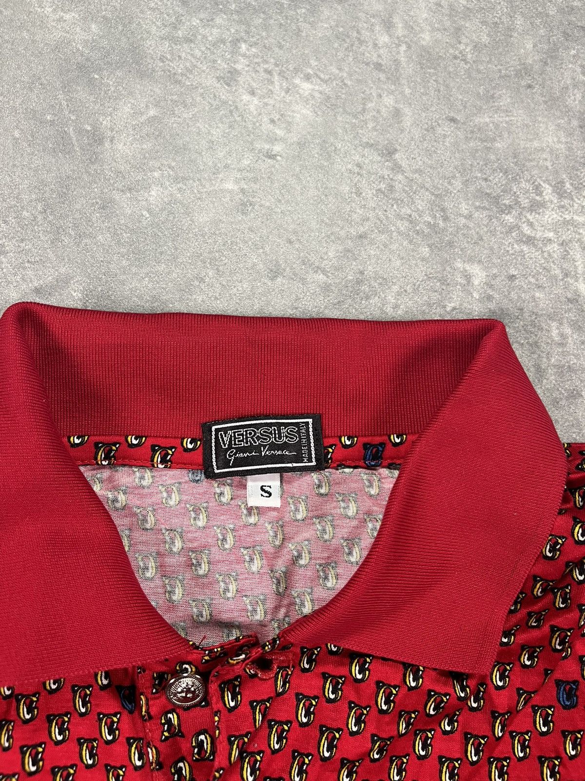Versace Rare Vintage Versus Versace Monogram Polo Shirt Size US M / EU 48-50 / 2 - 7 Thumbnail